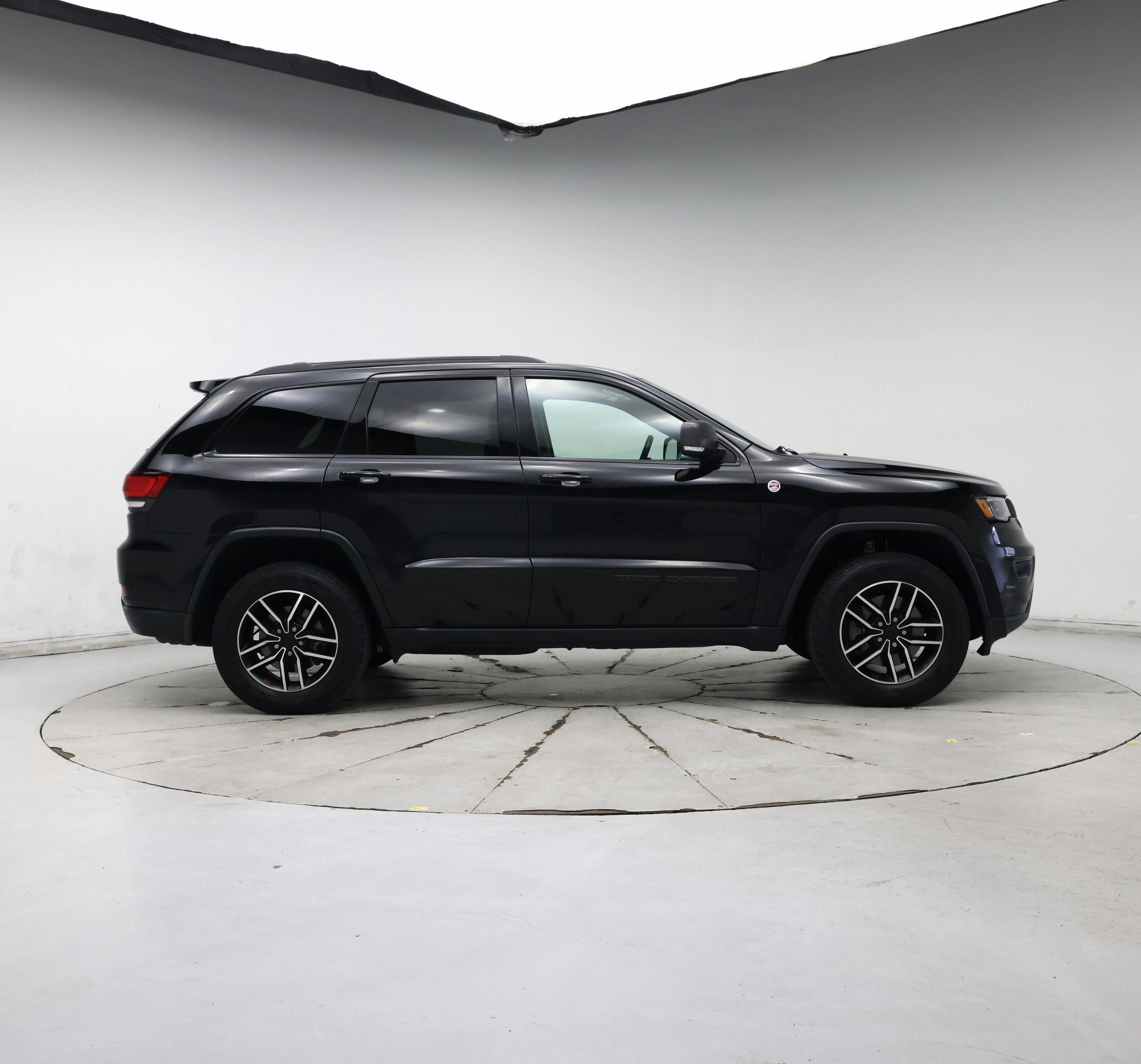 Thumbnail: 2019 Jeep Grand Cherokee - 7