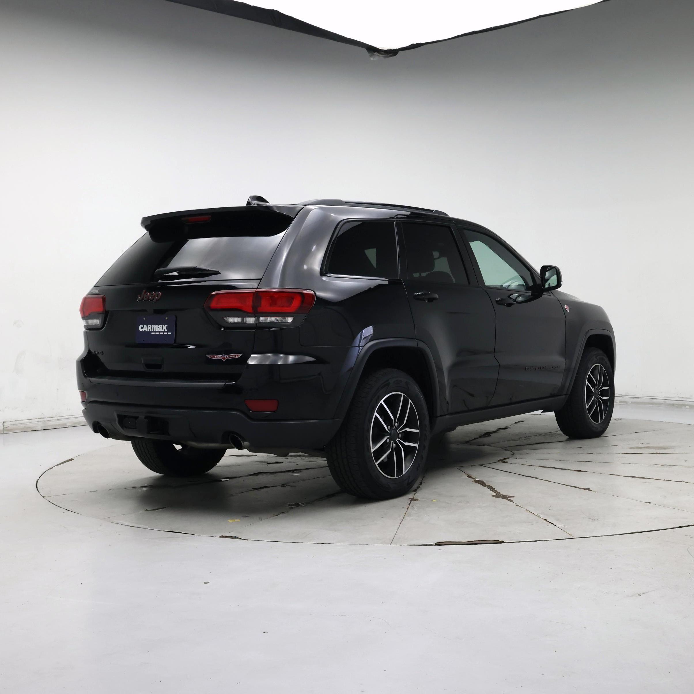 Thumbnail: 2019 Jeep Grand Cherokee - 8