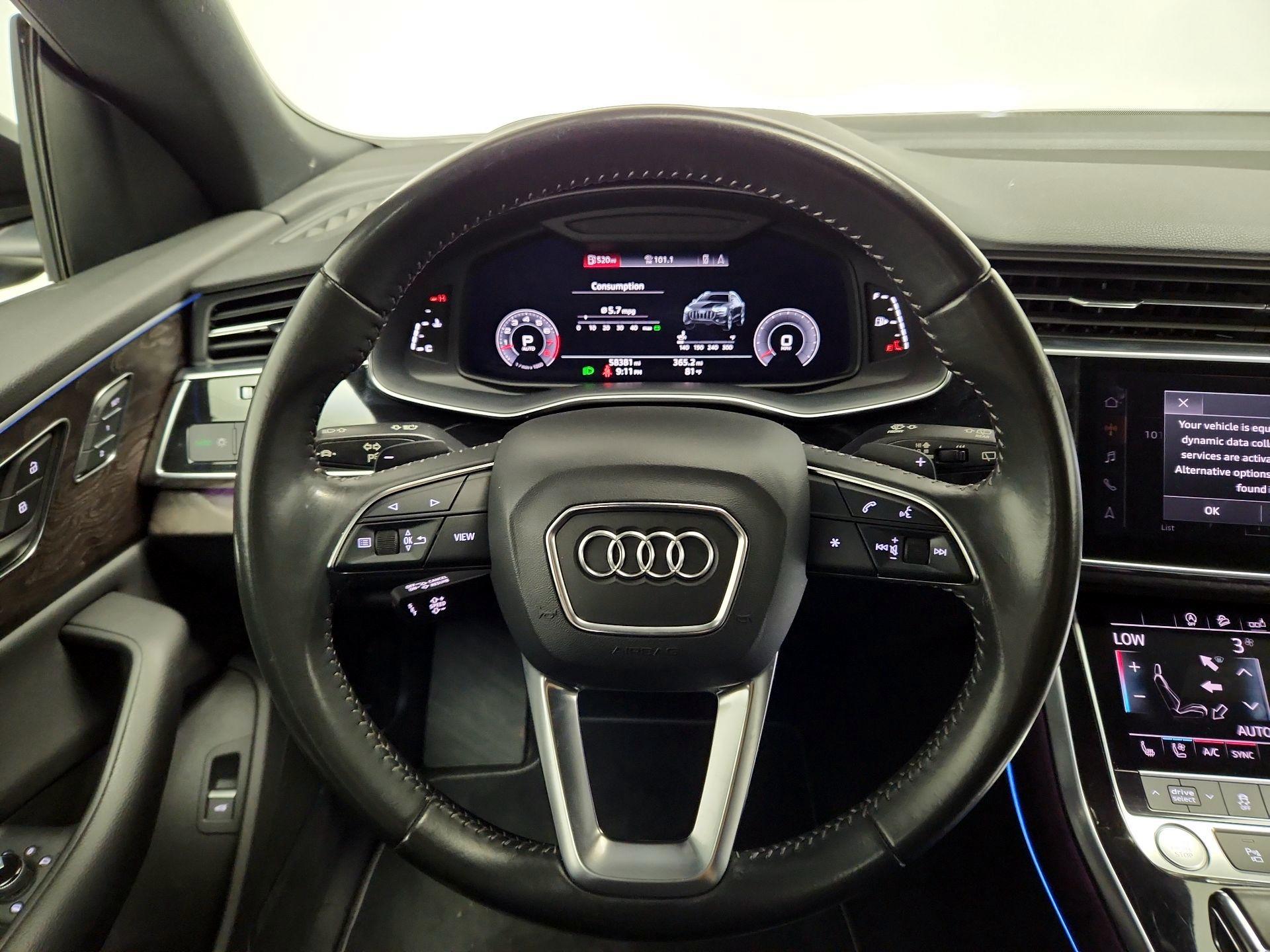 Thumbnail: 2020 Audi Q8 - 10