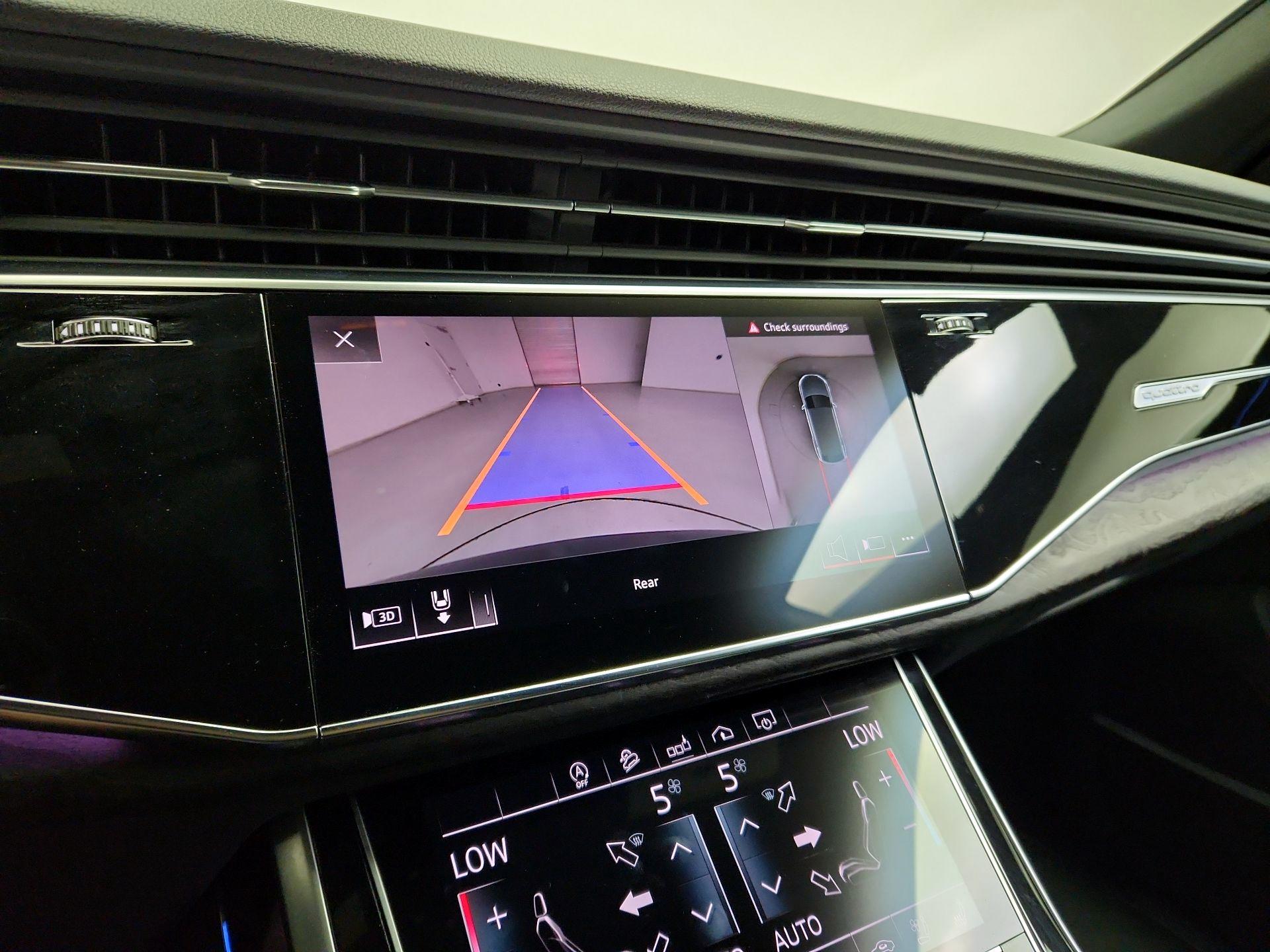 Thumbnail: 2020 Audi Q8 - 15