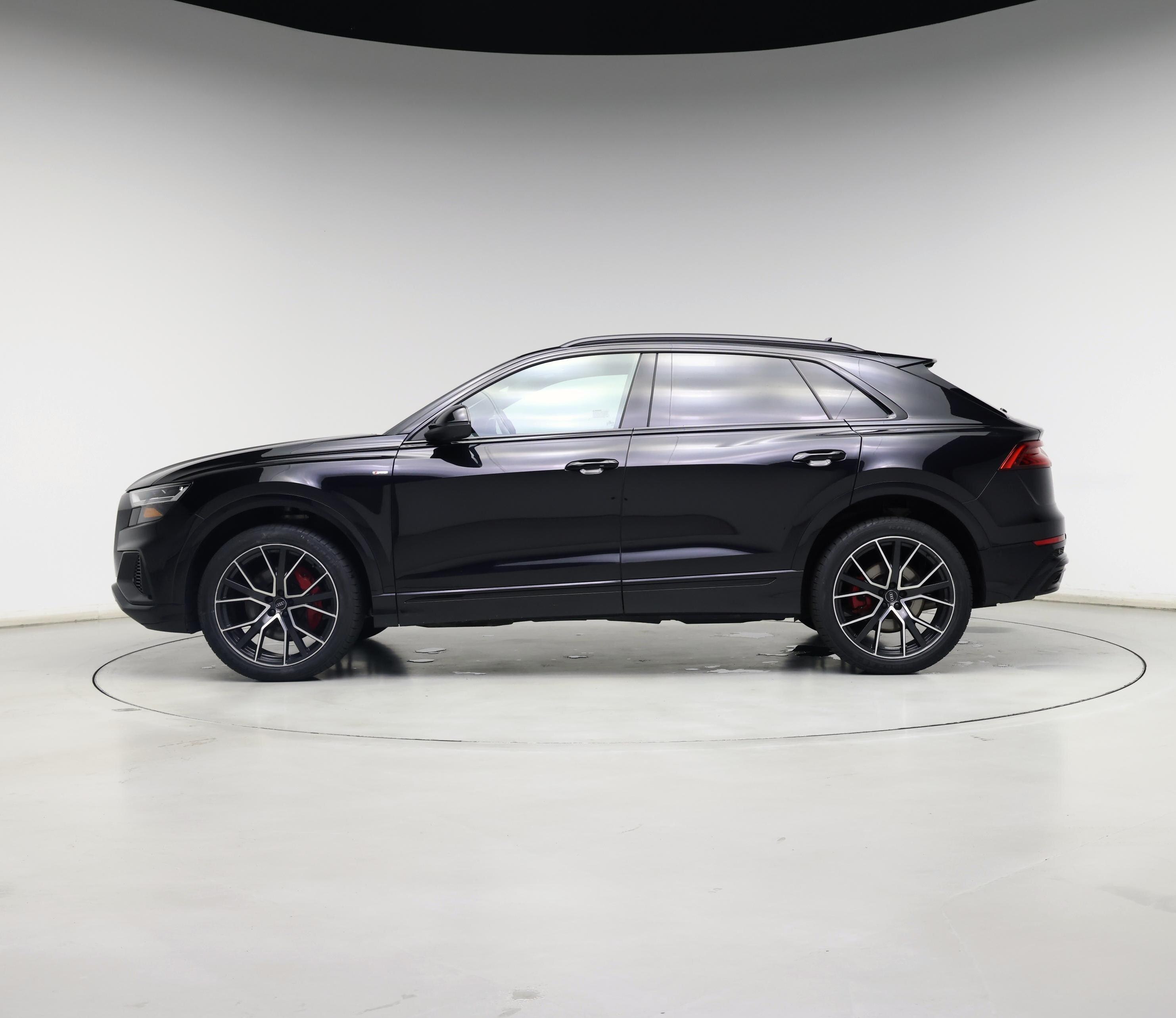 Thumbnail: 2020 Audi Q8 - 3