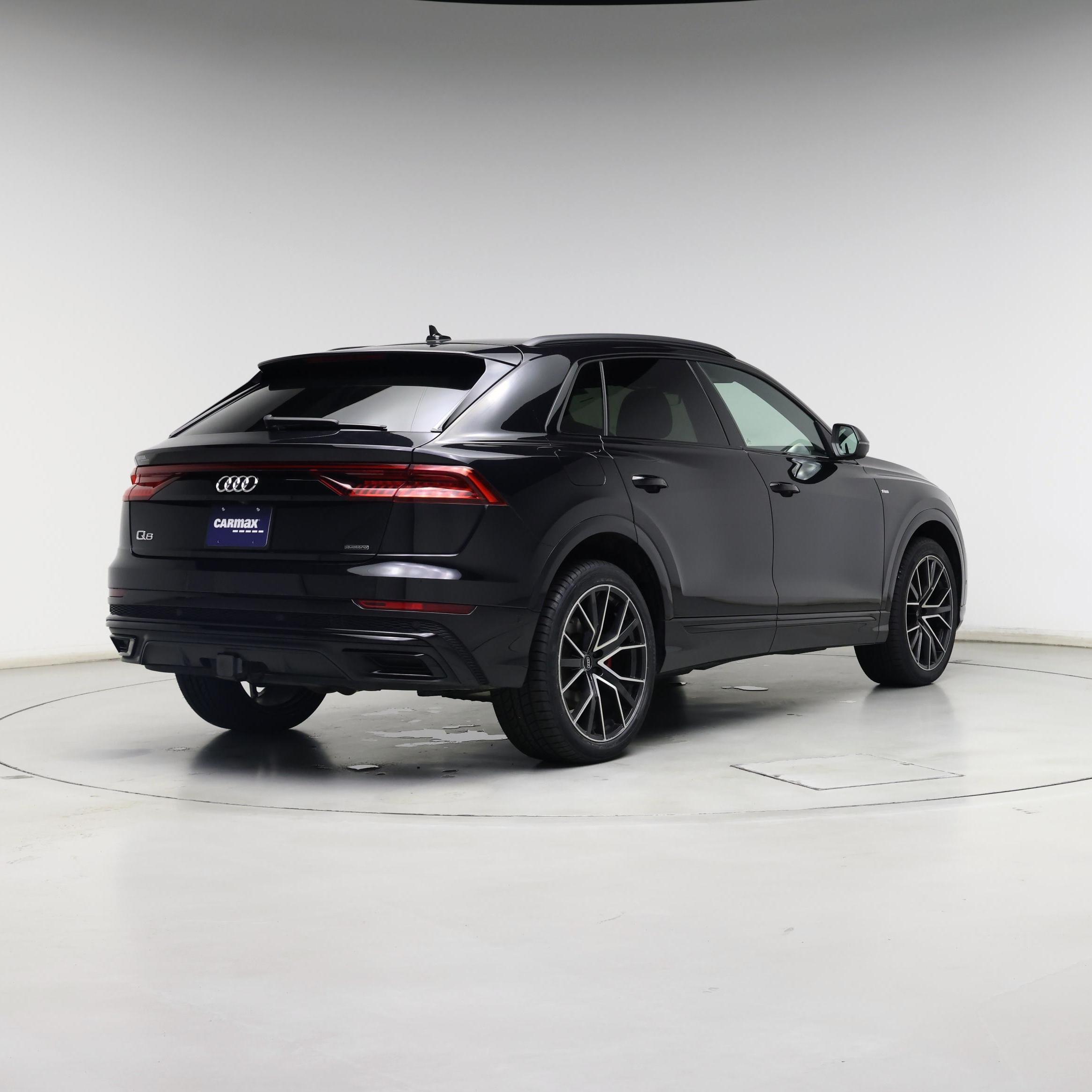 Thumbnail: 2020 Audi Q8 - 8