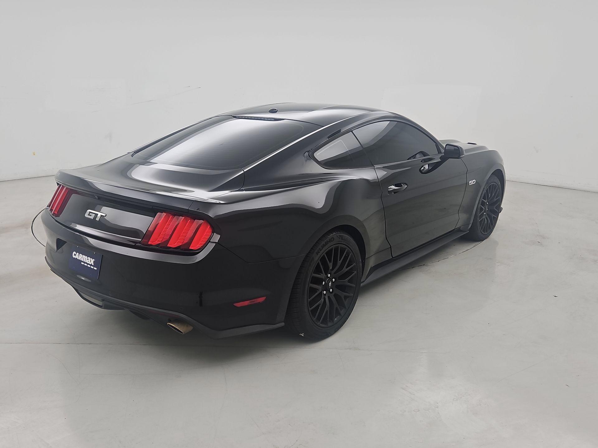 Thumbnail: 2017 Ford Mustang - 5