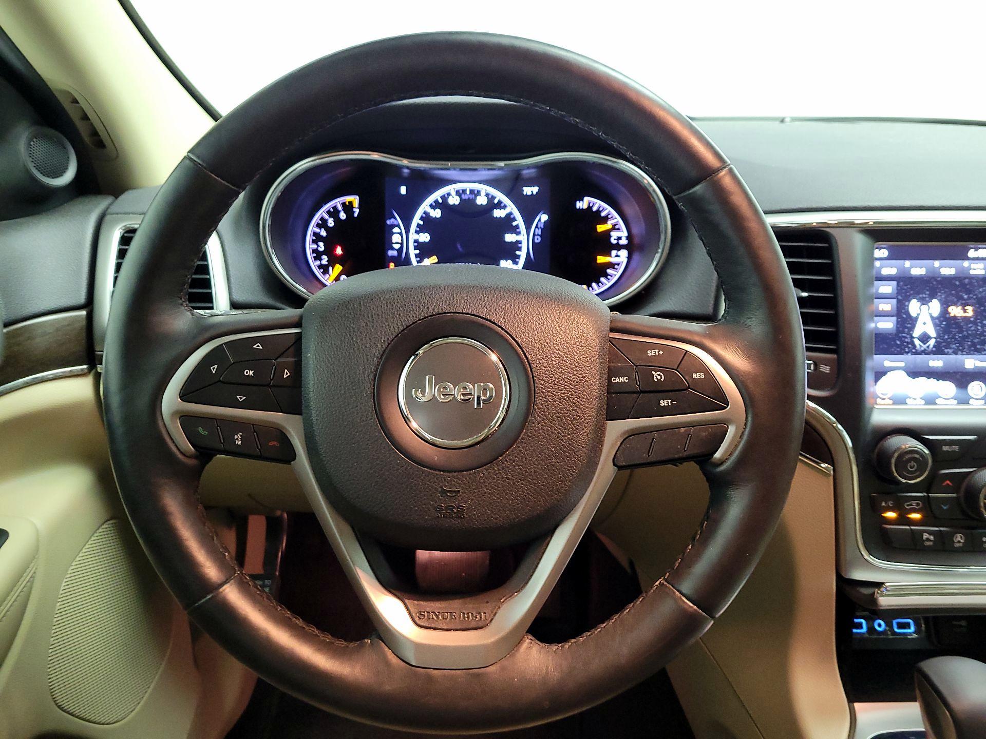Thumbnail: 2018 Jeep Grand Cherokee - 10