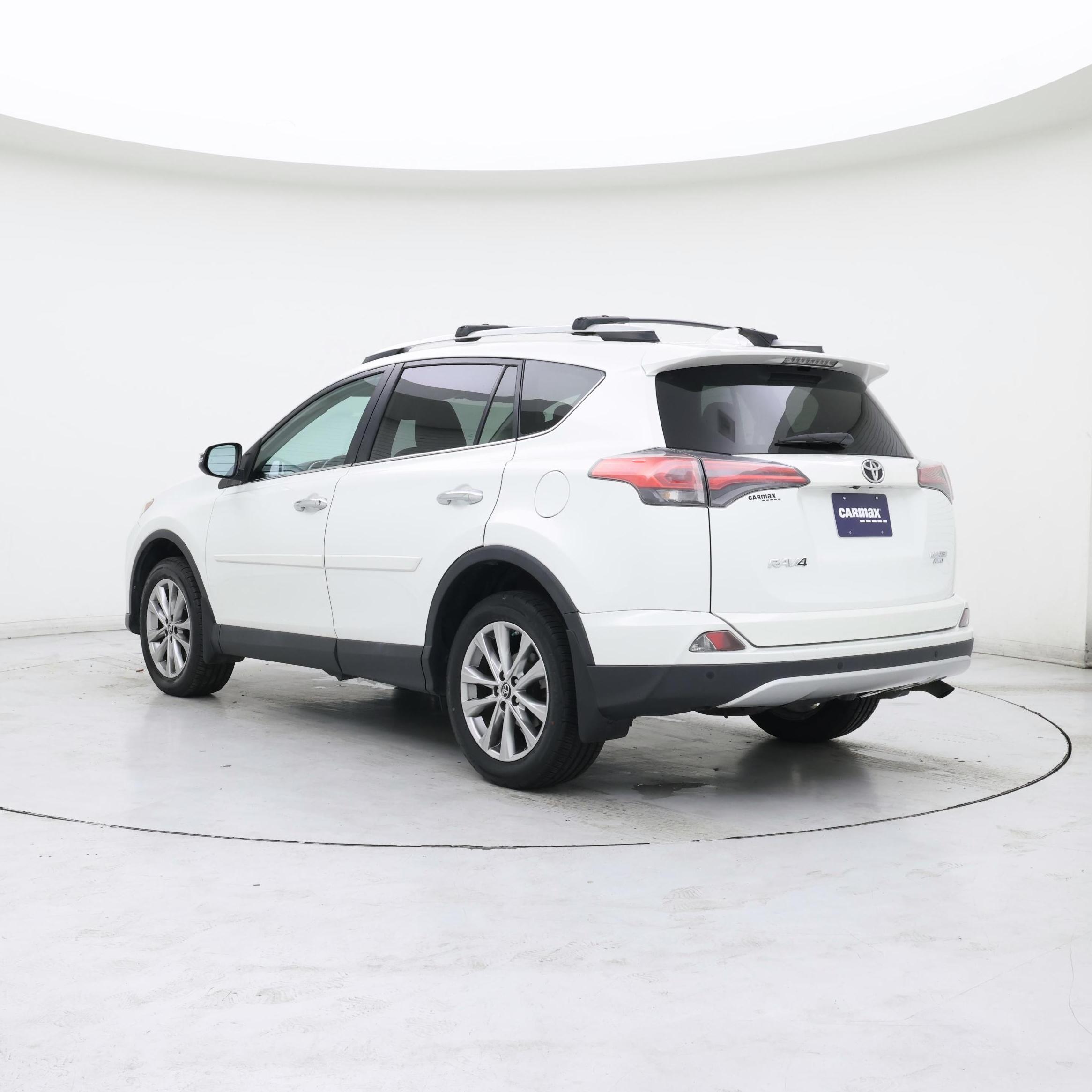 Thumbnail: 2016 Toyota RAV4 - 2