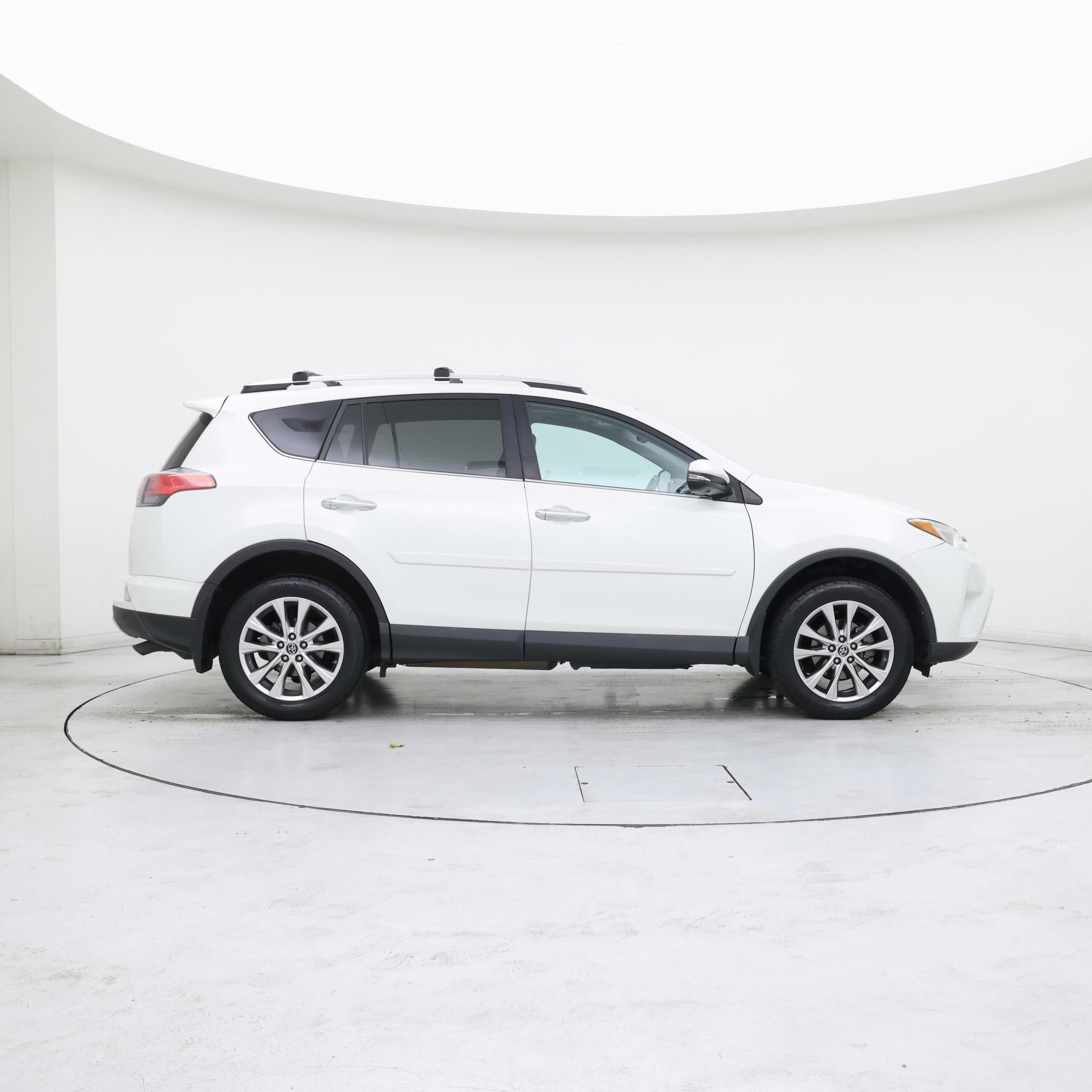 Thumbnail: 2016 Toyota RAV4 - 7