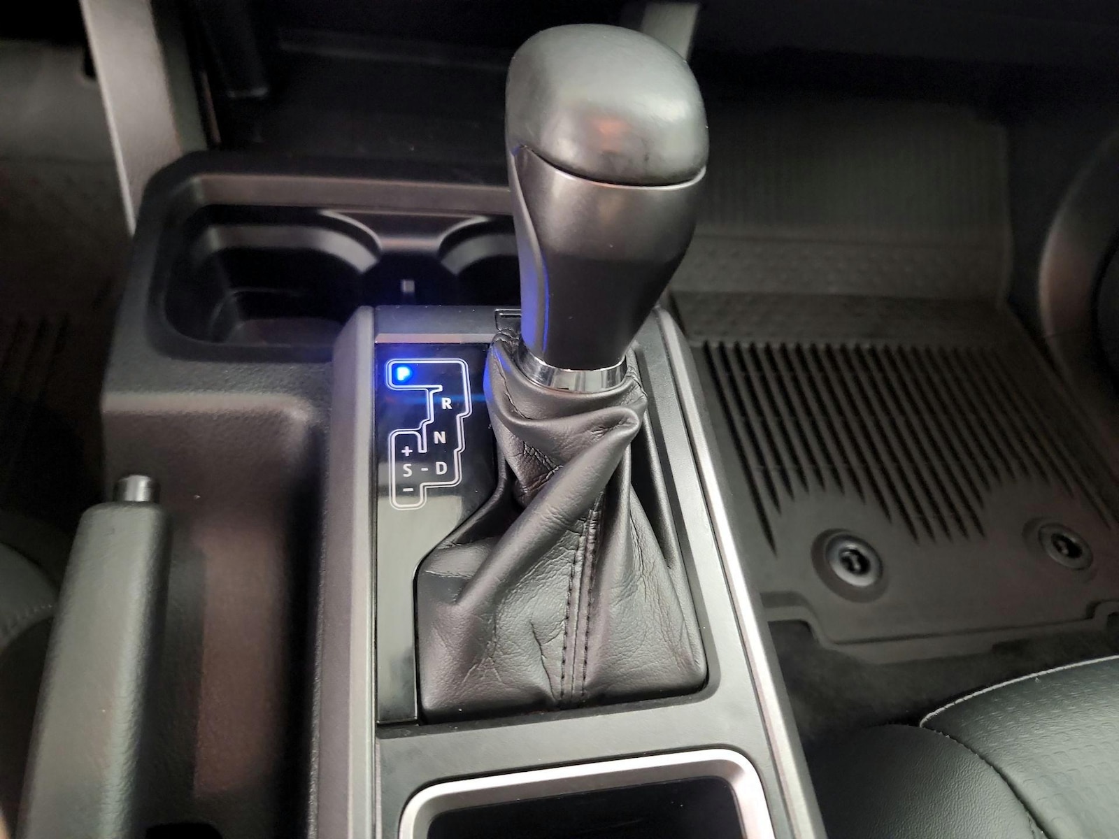 2022 Toyota Tacoma TRD Sport - Photo 19