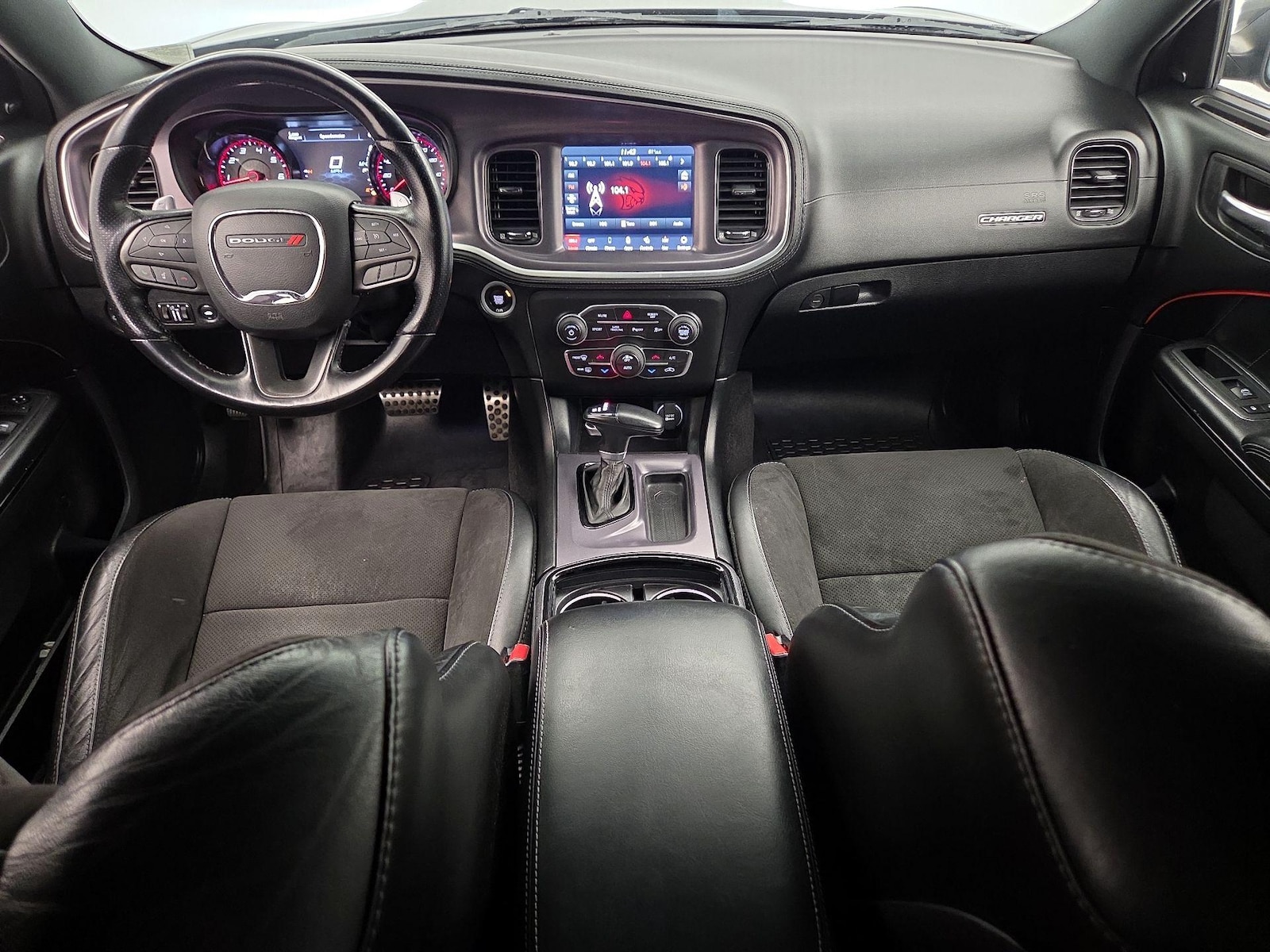 2020 Dodge Charger R/T - Photo 10