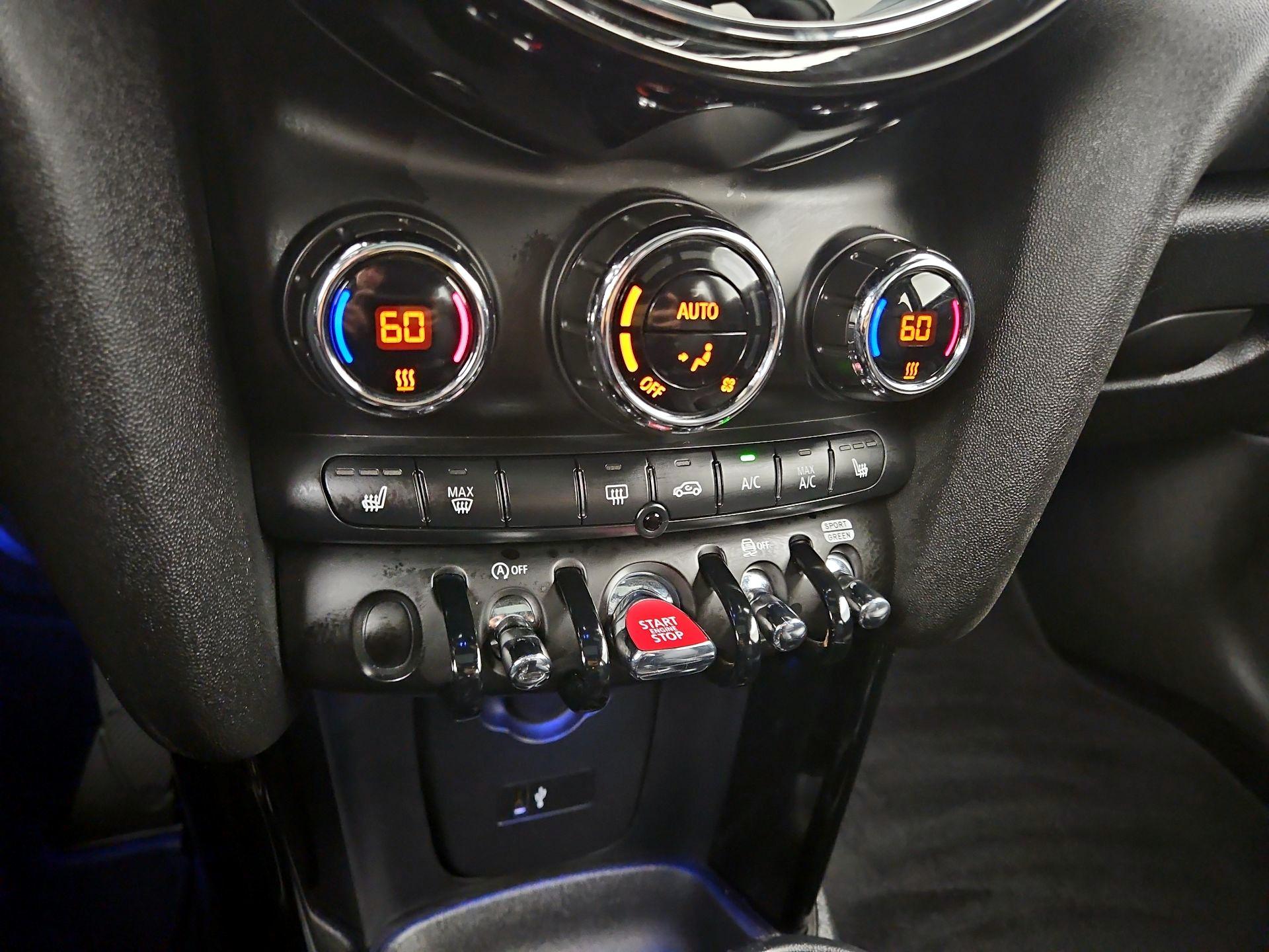 Thumbnail: 2022 MINI Cooper Hardtop - 16
