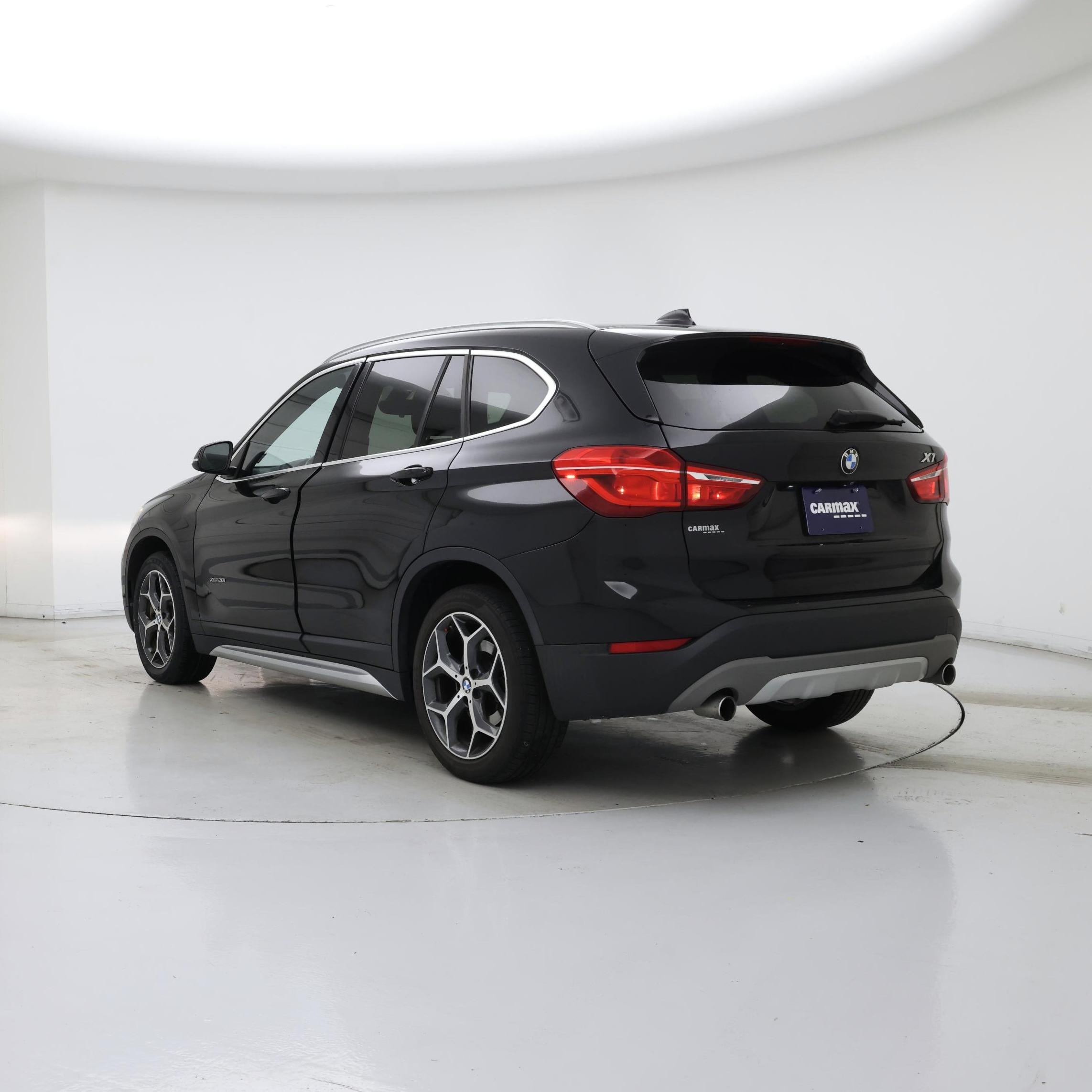 Thumbnail: 2018 BMW X1 - 2