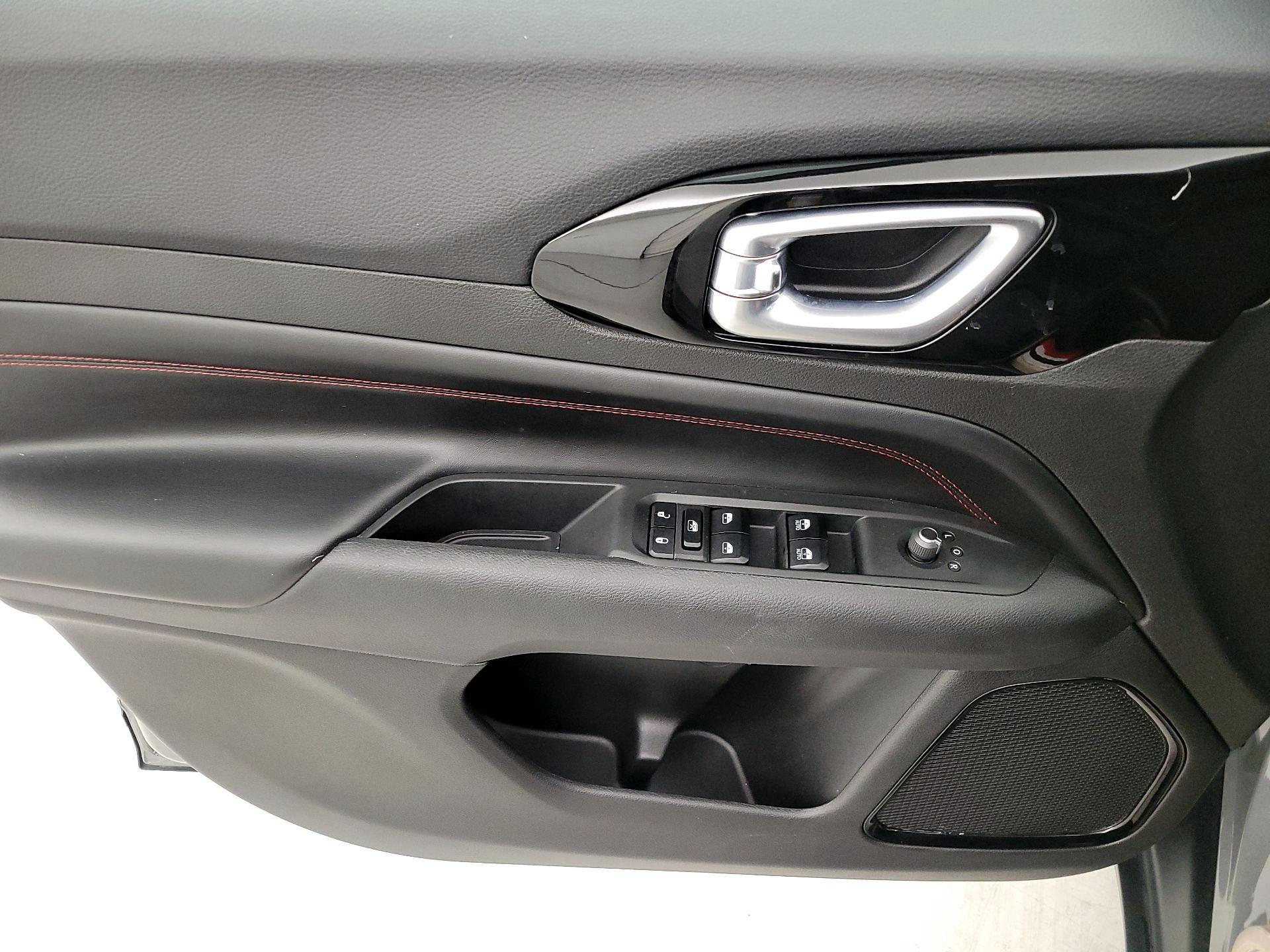 Thumbnail: 2022 Jeep Compass - 12