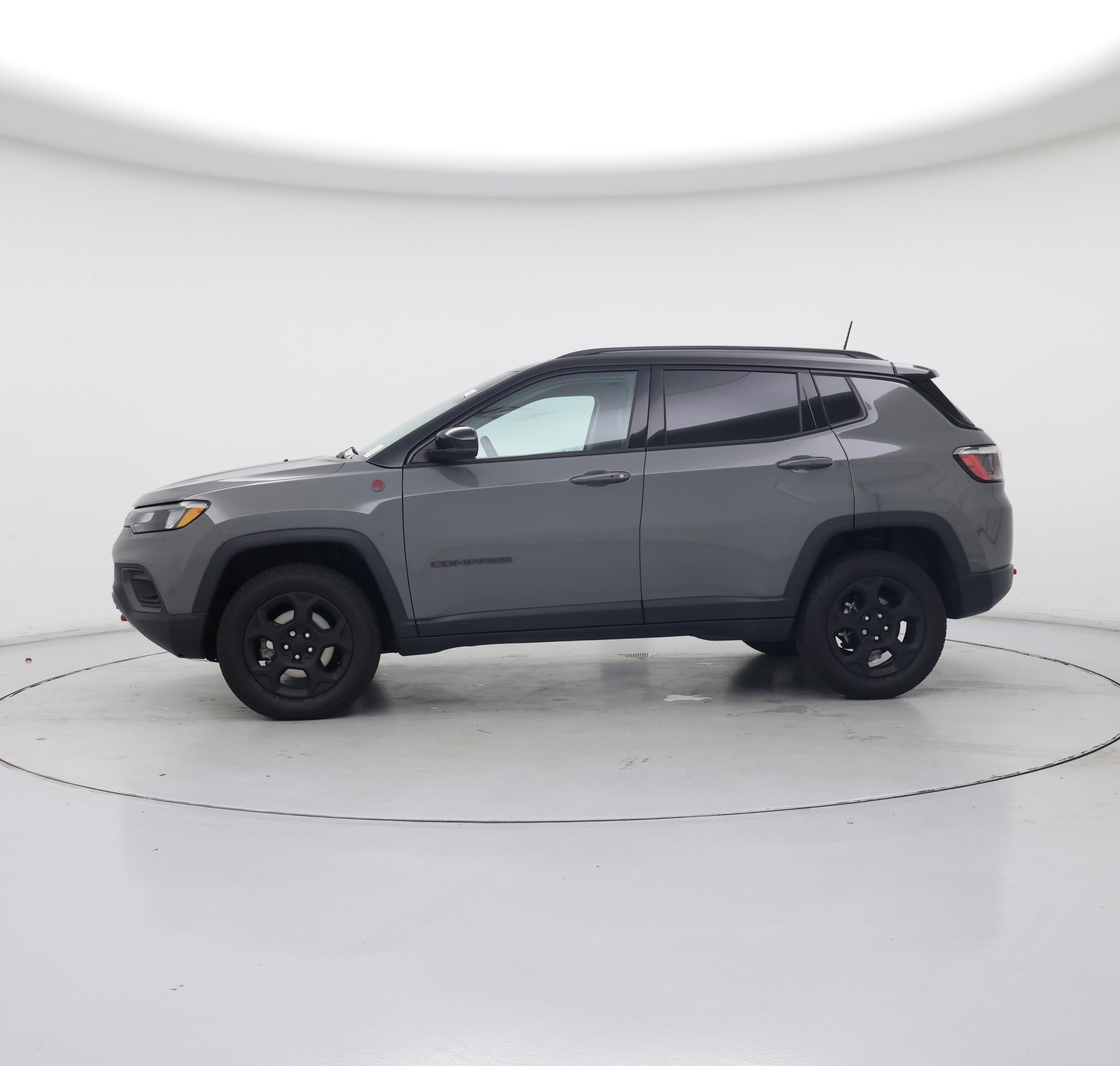 Thumbnail: 2022 Jeep Compass - 3