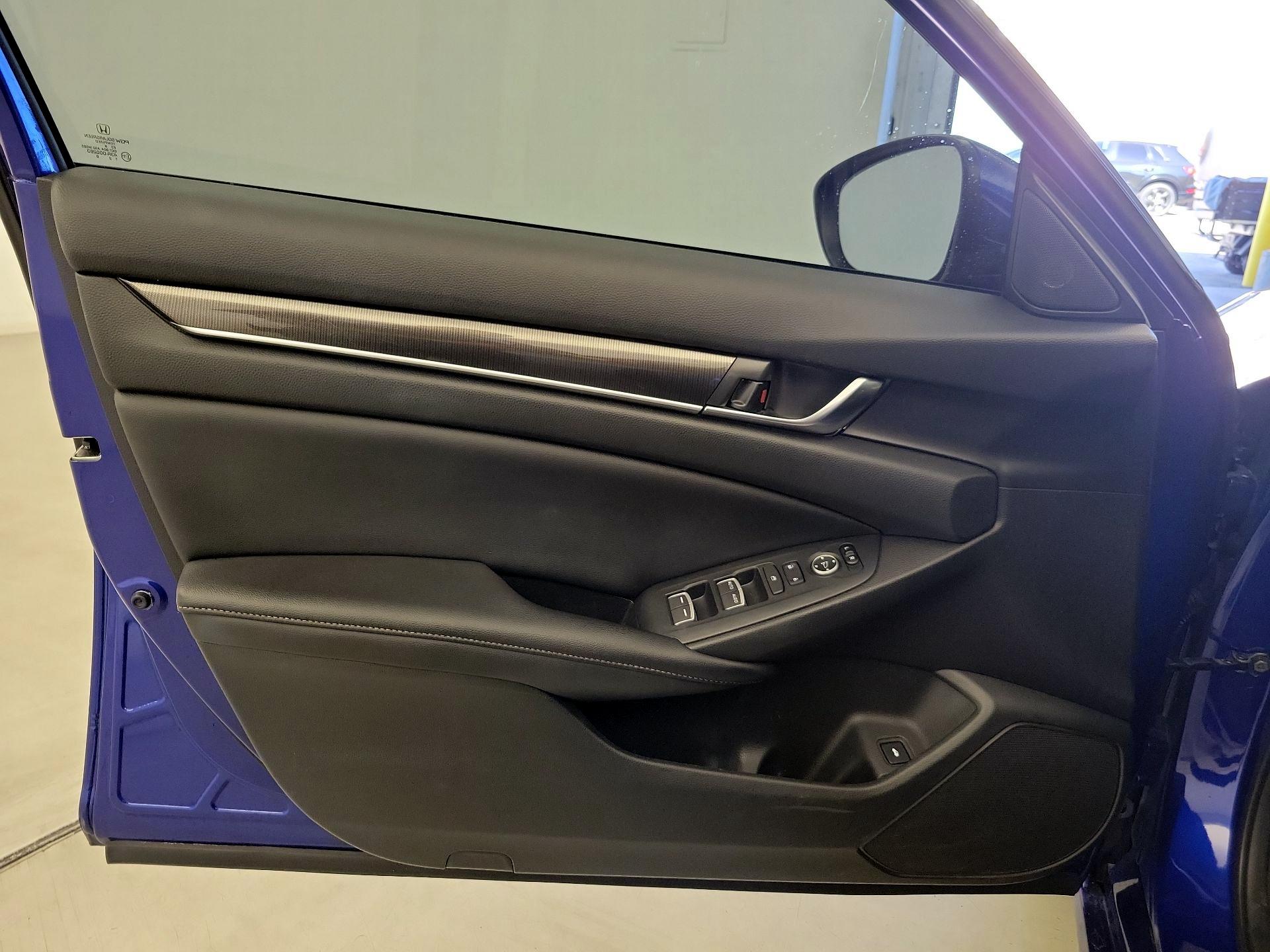 Thumbnail: 2019 Honda Accord - 12
