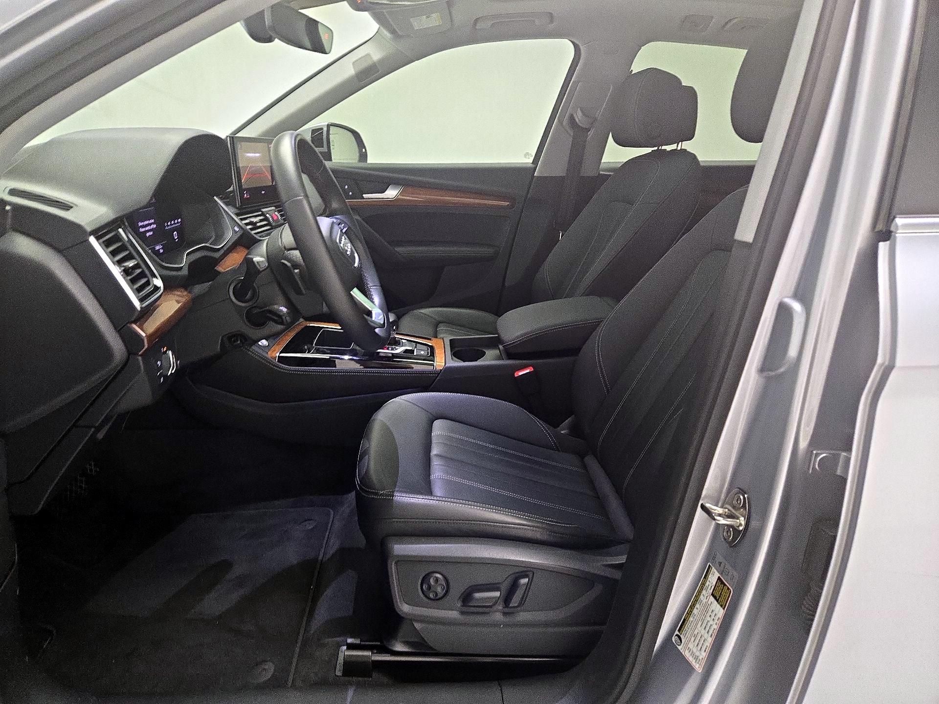 Thumbnail: 2023 Audi Q5 - 11