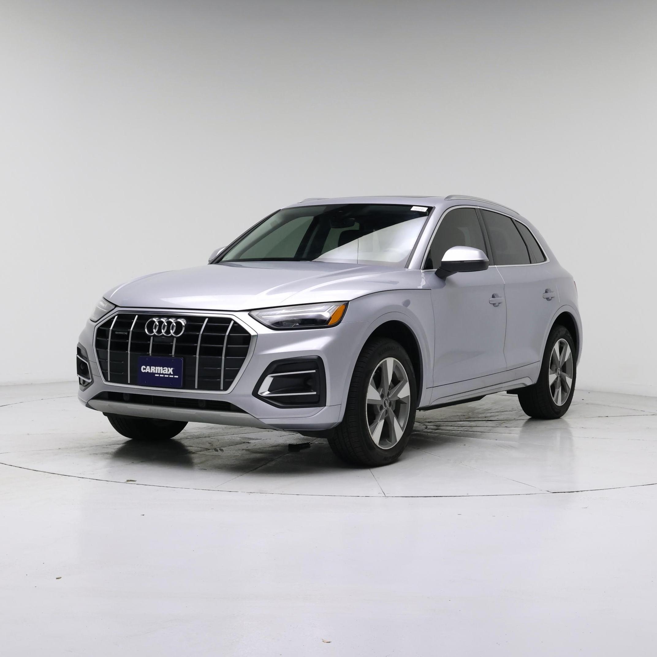 Thumbnail: 2023 Audi Q5 - 4