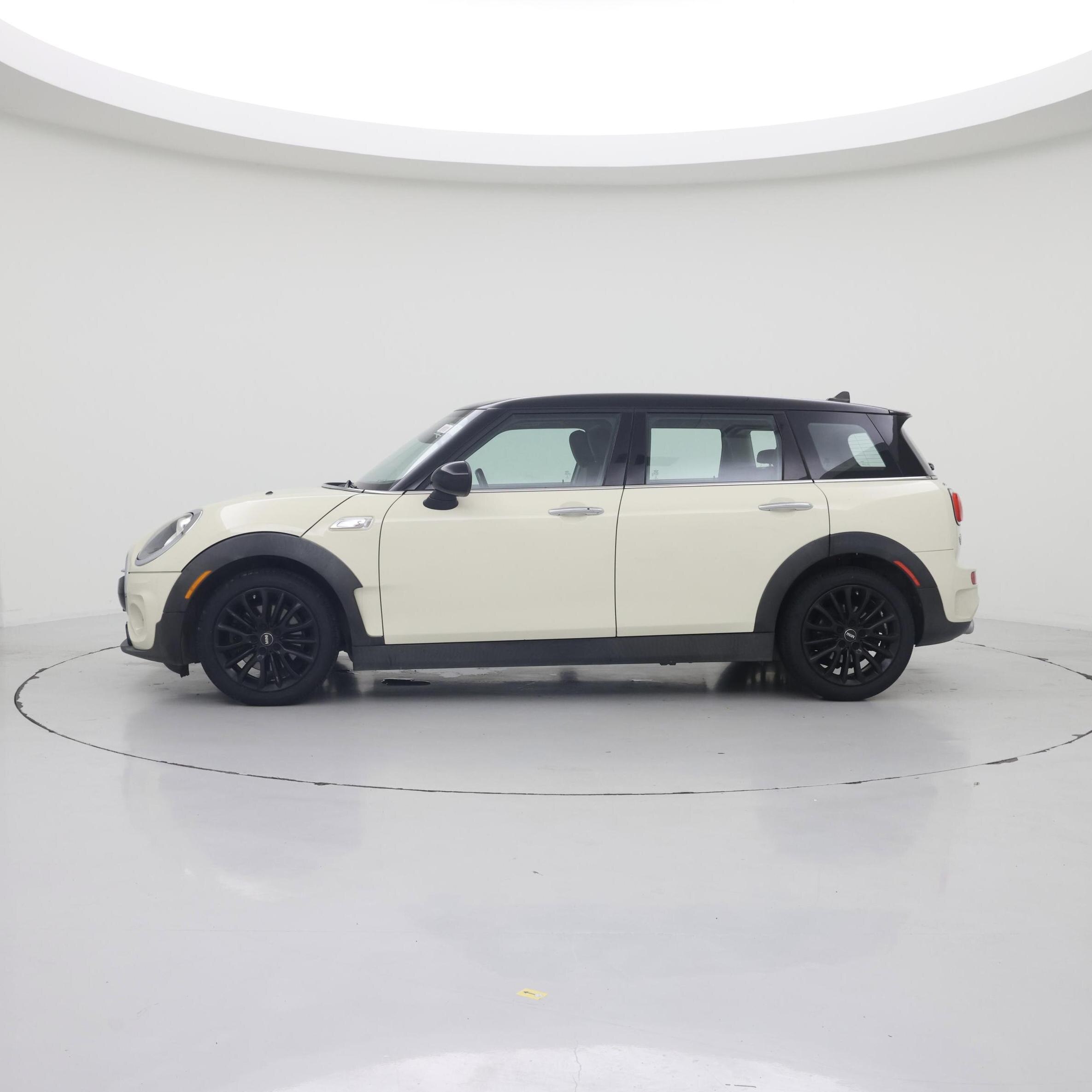Thumbnail: 2019 MINI Cooper Clubman - 3