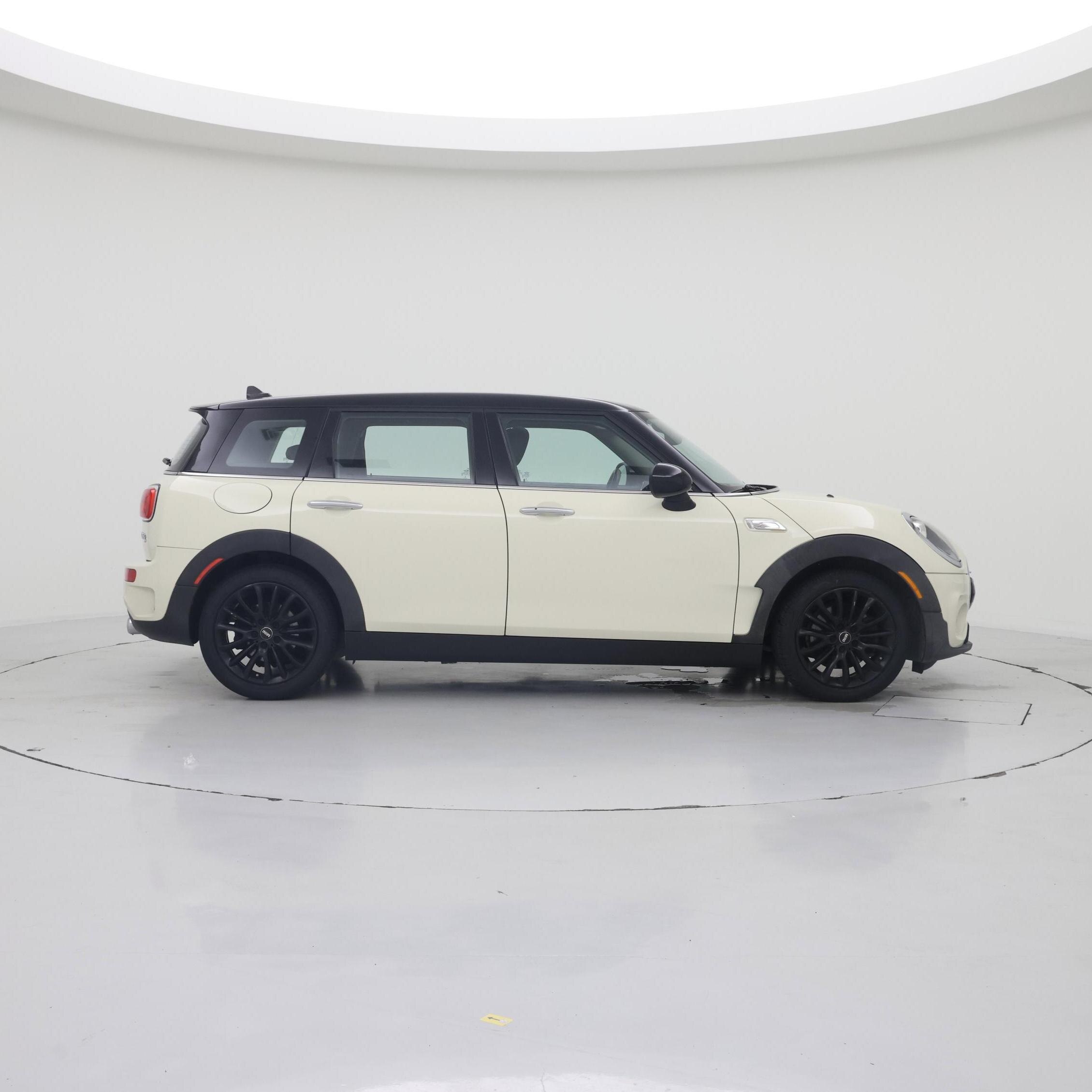 Thumbnail: 2019 MINI Cooper Clubman - 7