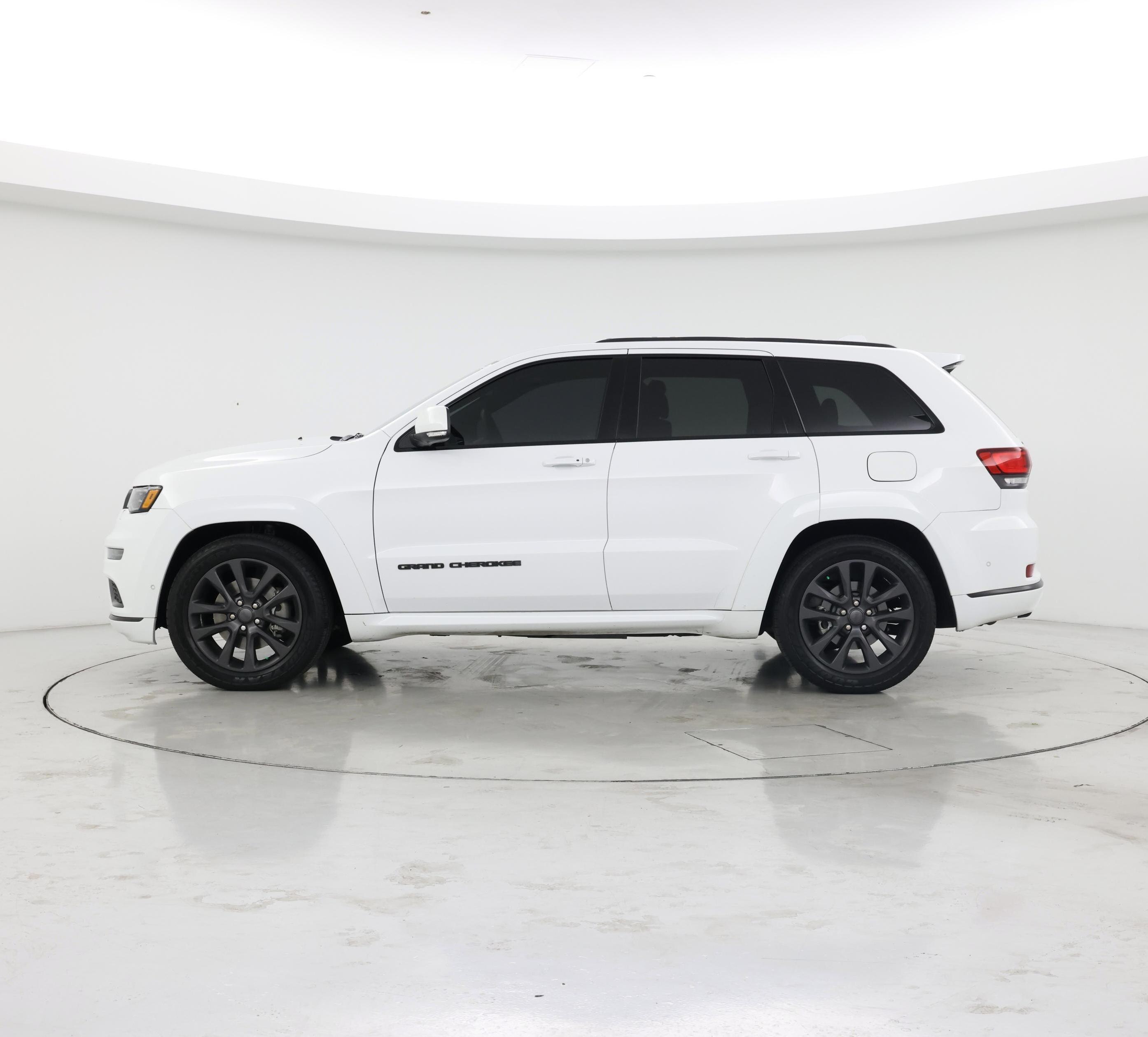 Thumbnail: 2018 Jeep Grand Cherokee - 3