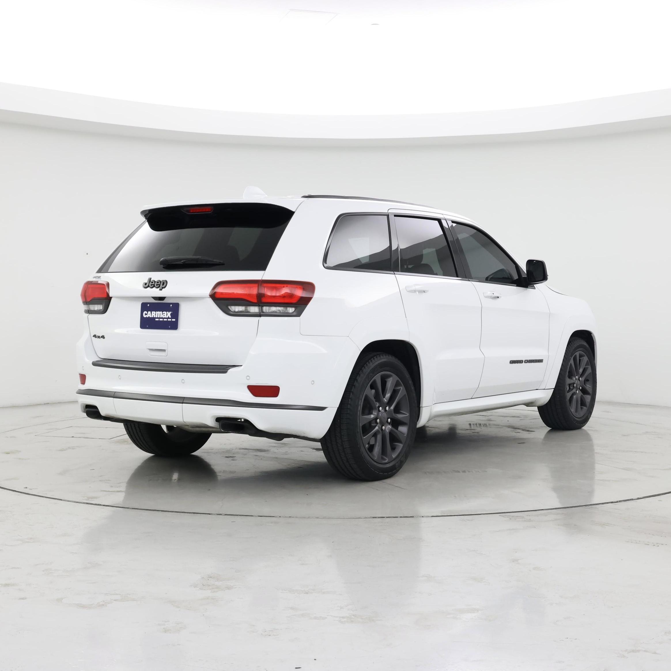 Thumbnail: 2018 Jeep Grand Cherokee - 8