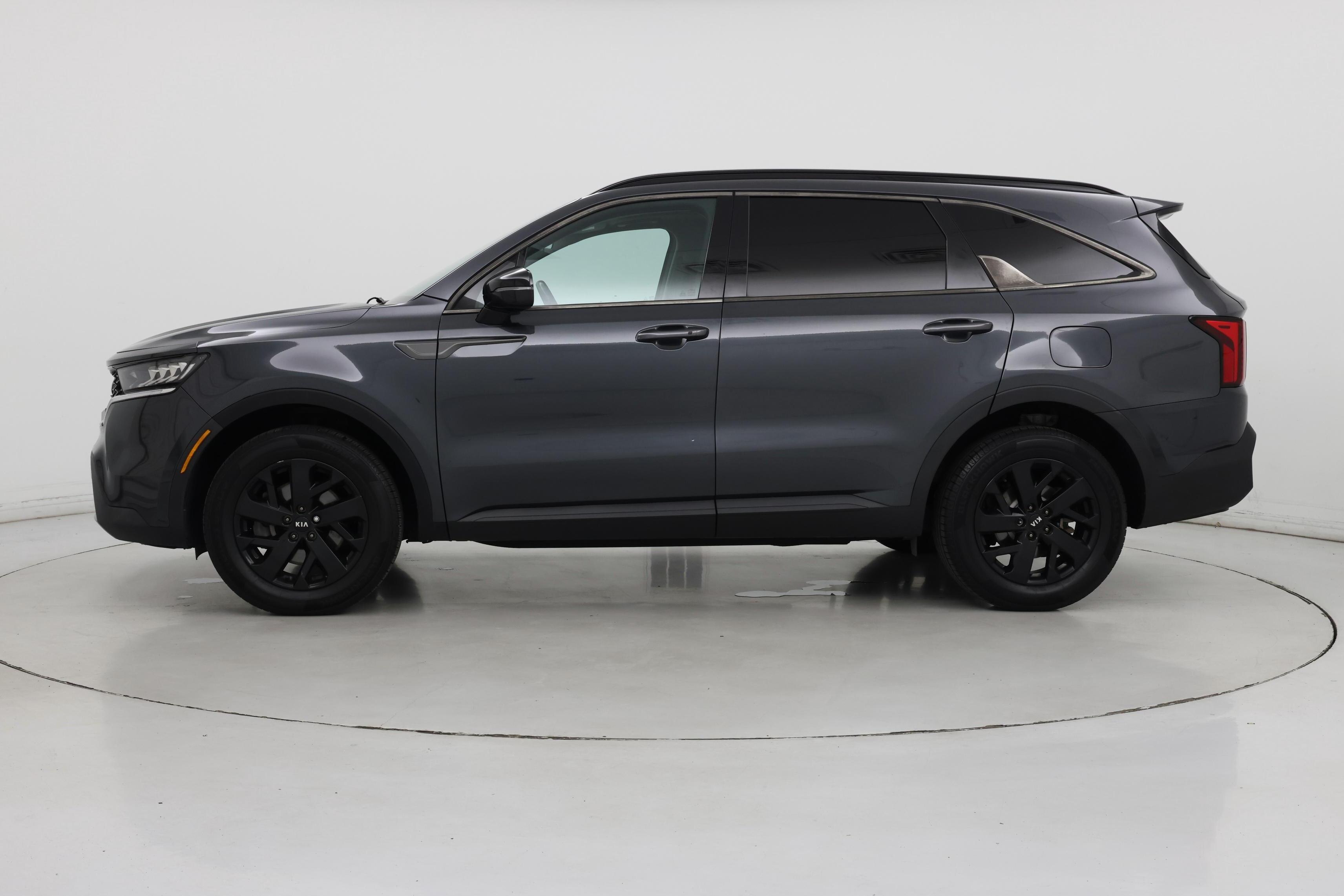 Thumbnail: 2021 Kia Sorento - 3