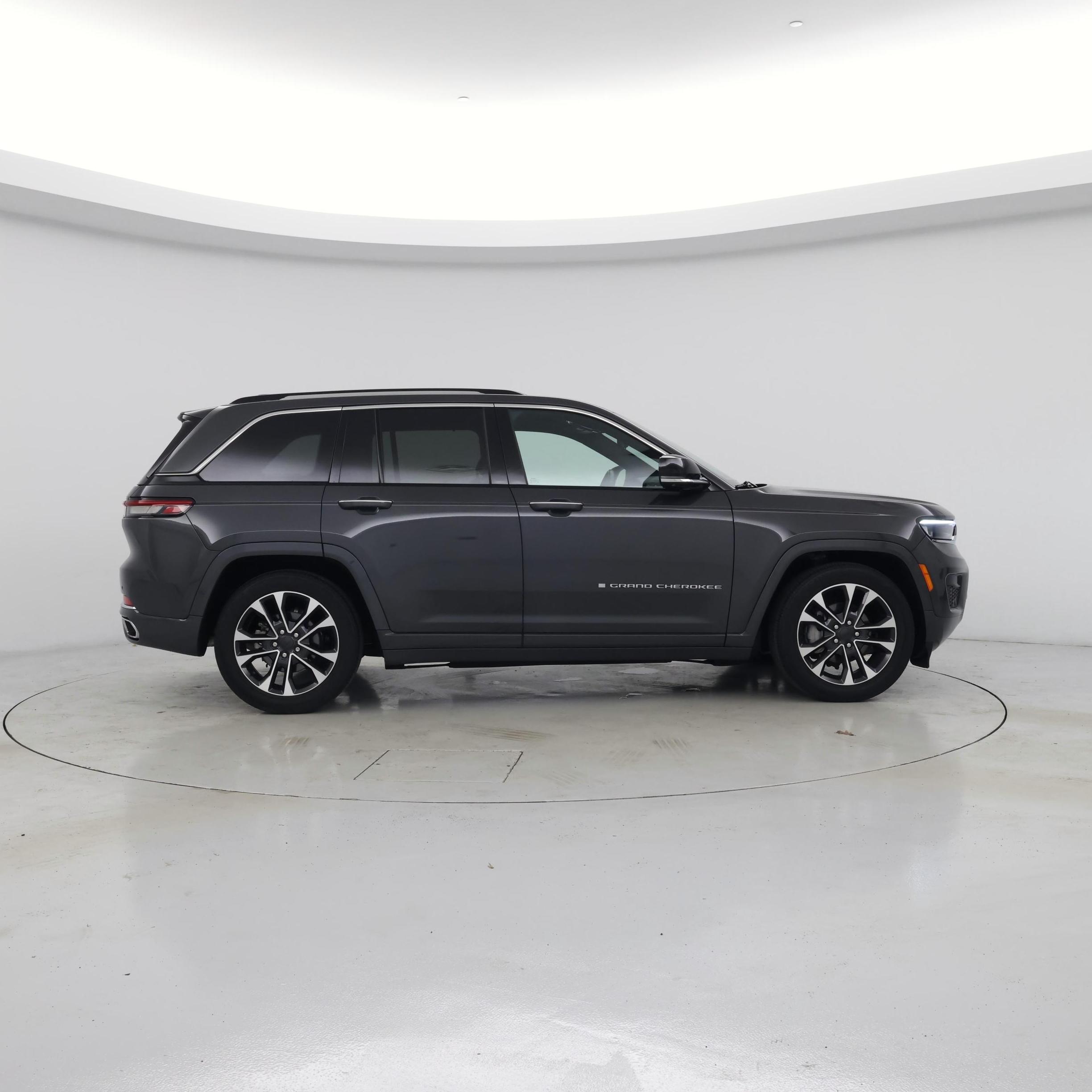 Thumbnail: 2023 Jeep Grand Cherokee - 7