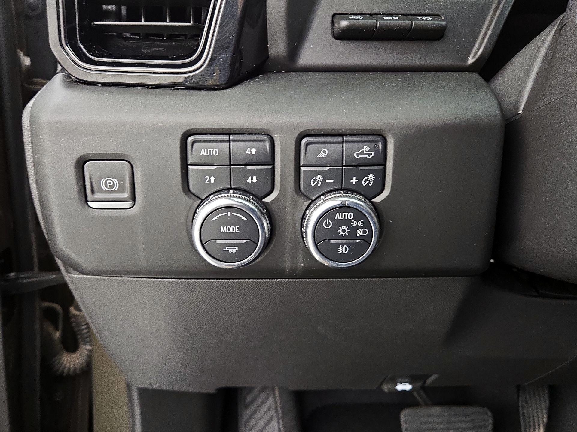 Thumbnail: 2023 GMC Sierra 1500 - 13