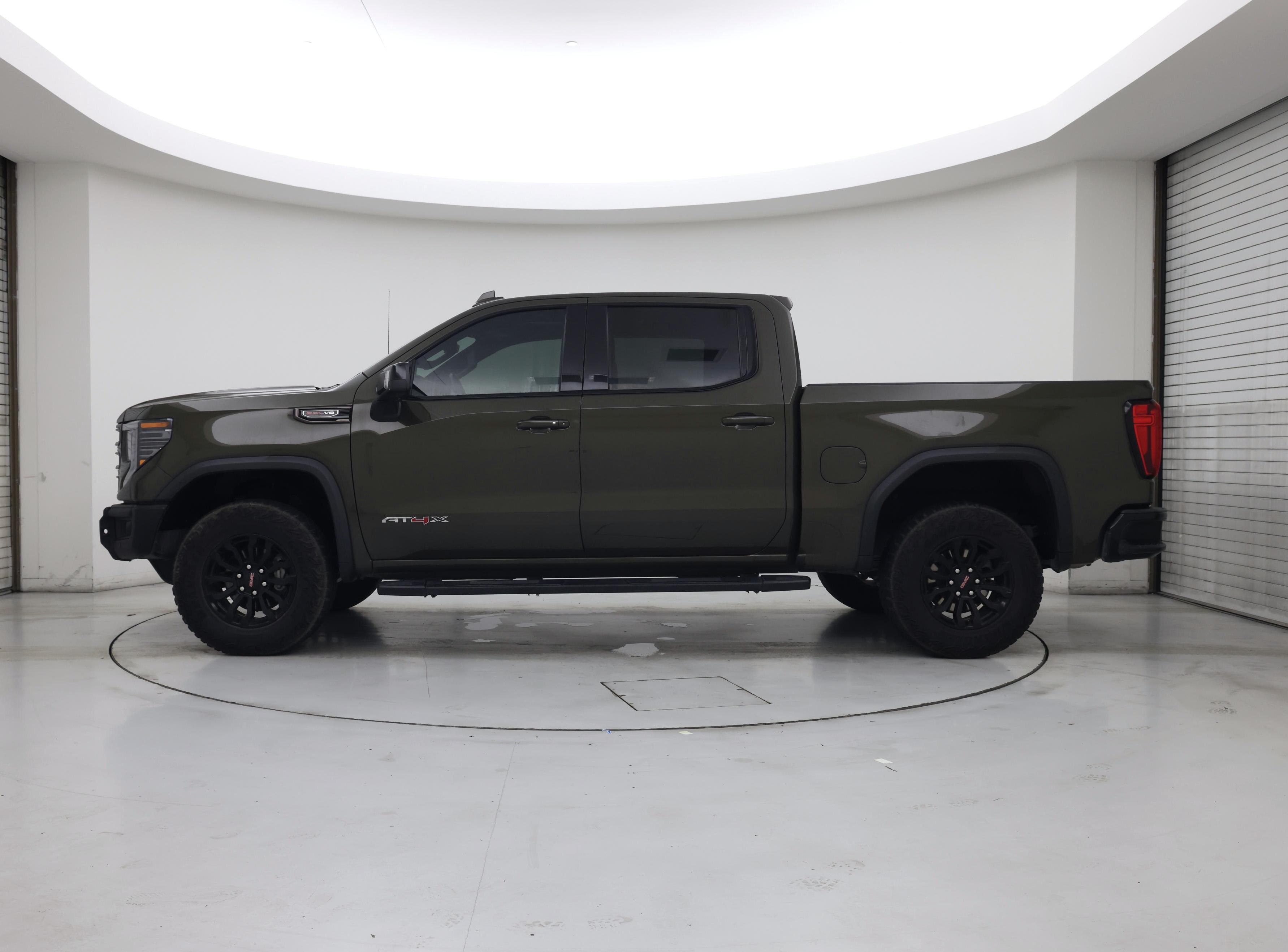 Thumbnail: 2023 GMC Sierra 1500 - 3