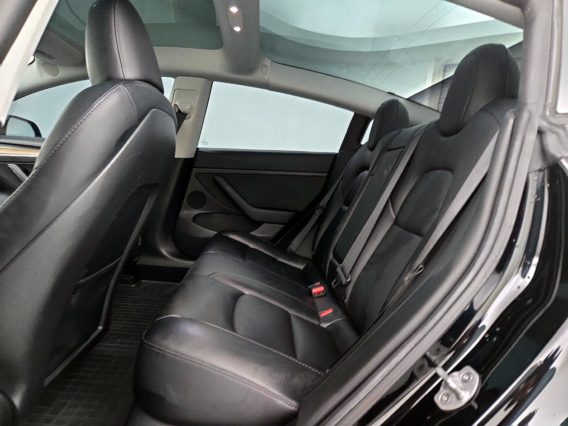Thumbnail: 2023 Tesla Model 3 - 18