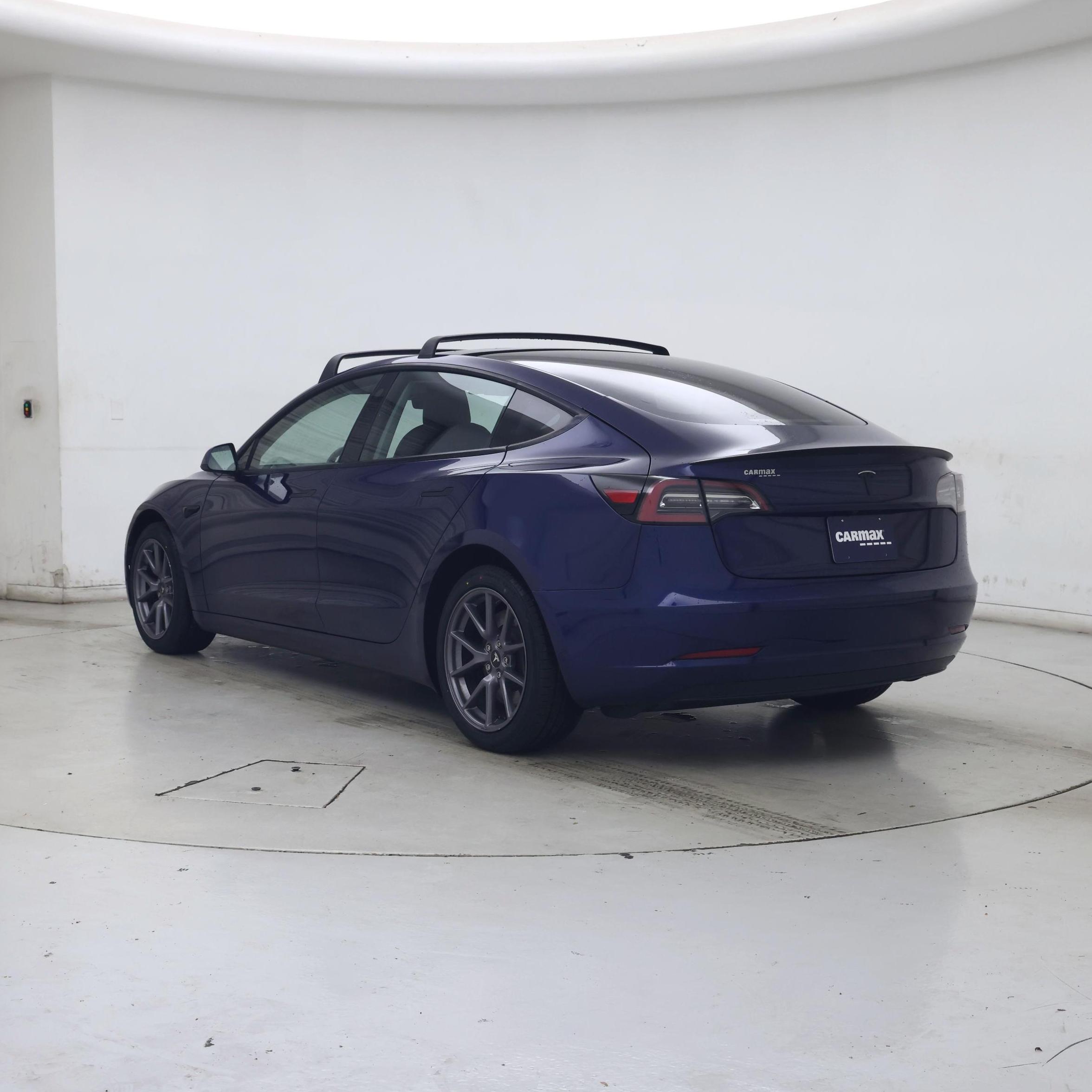 Thumbnail: 2023 Tesla Model 3 - 2