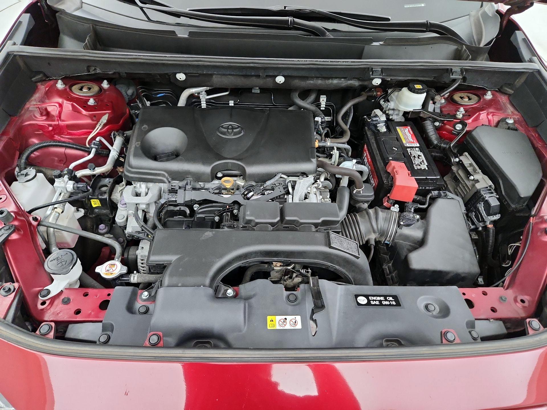 Thumbnail: 2020 Toyota RAV4 - 19
