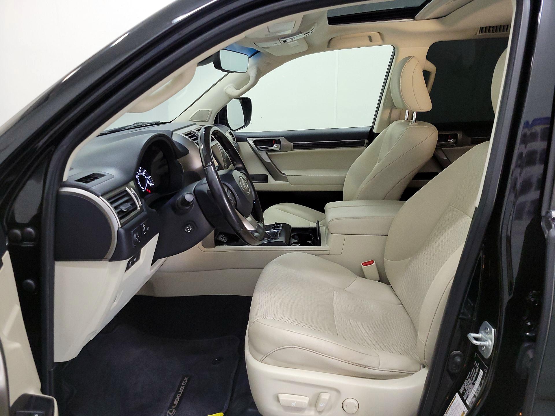Thumbnail: 2020 Lexus GX - 9