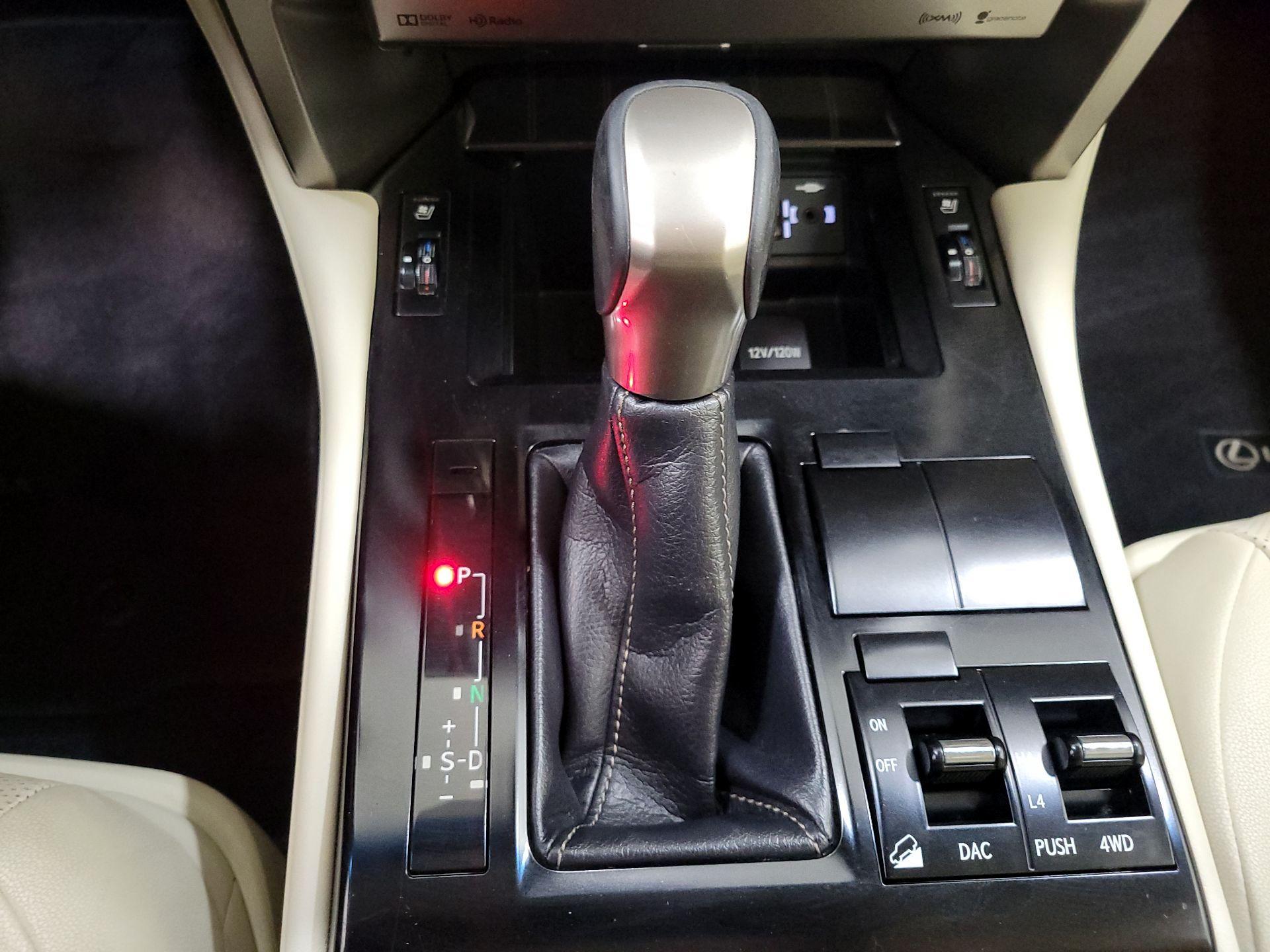 Thumbnail: 2020 Lexus GX - 16