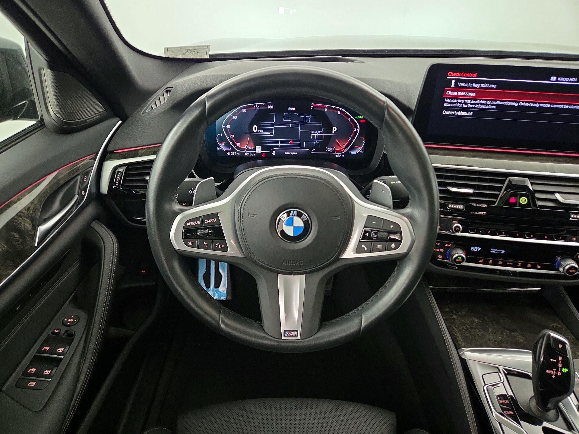 Thumbnail: 2023 BMW 5 Series - 10