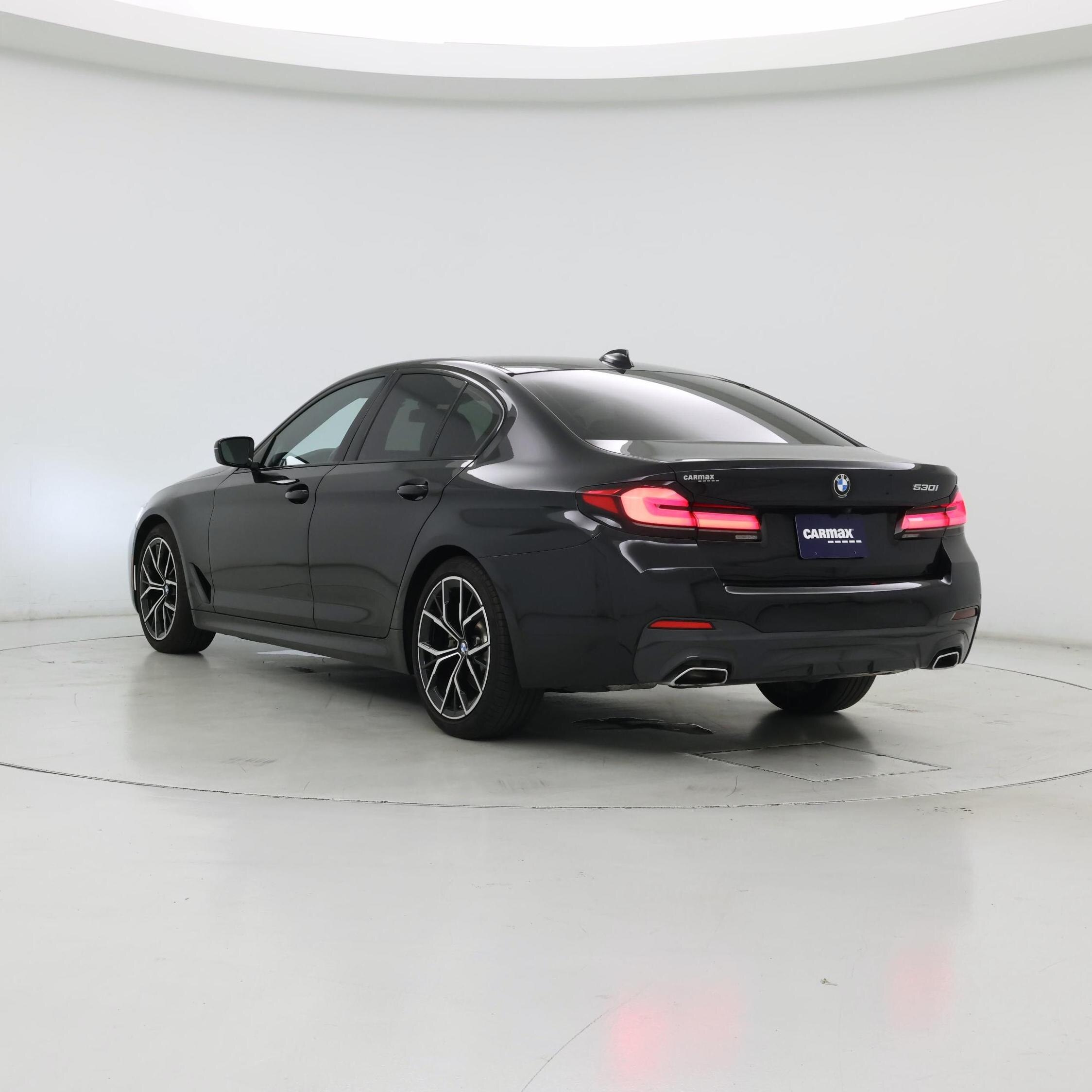 Thumbnail: 2023 BMW 5 Series - 2