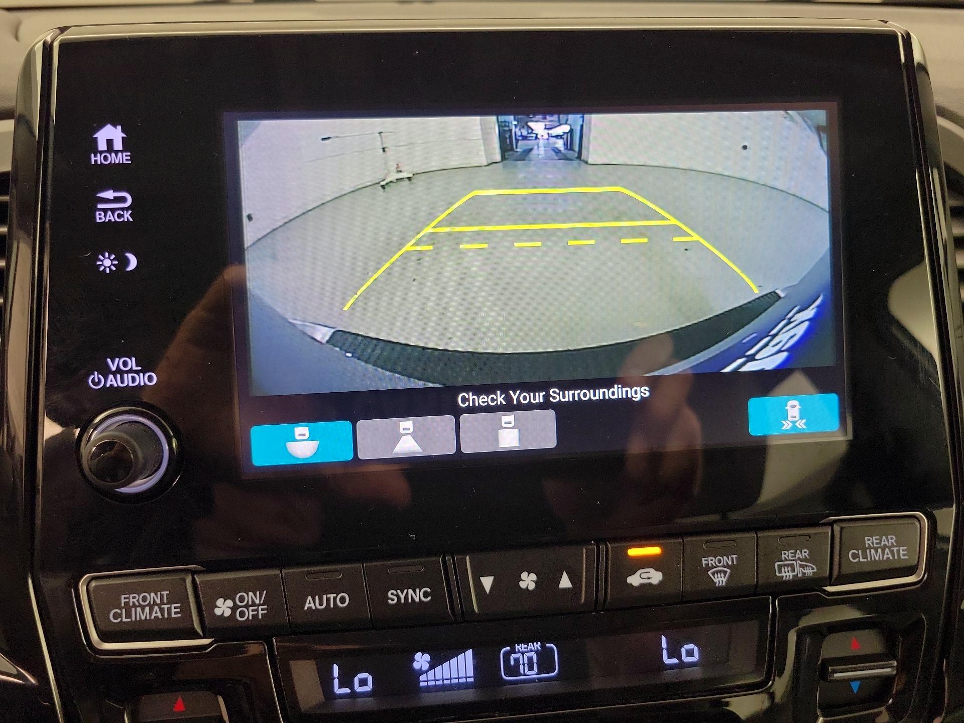 Thumbnail: 2018 Honda Odyssey - 15