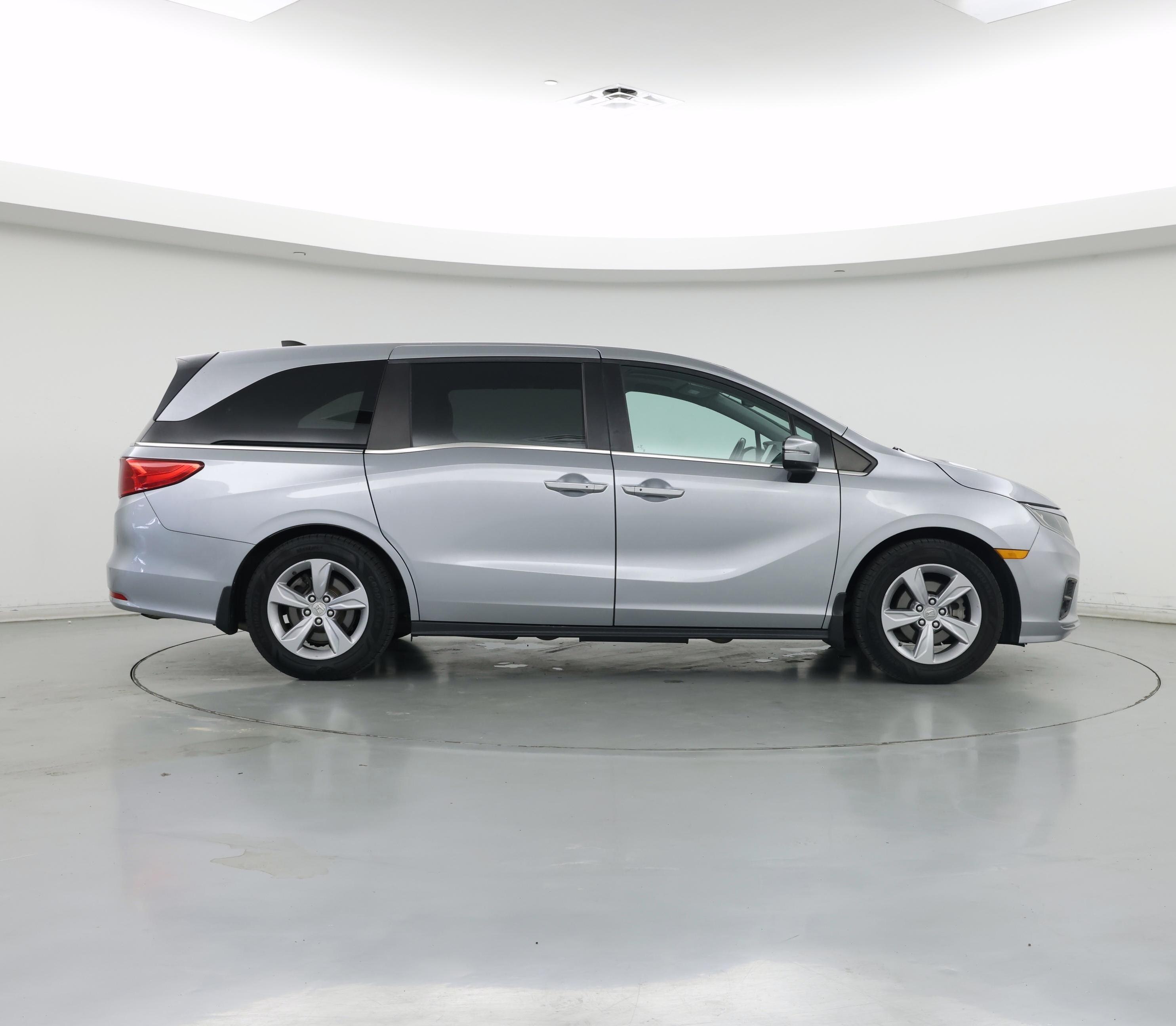 Thumbnail: 2018 Honda Odyssey - 7