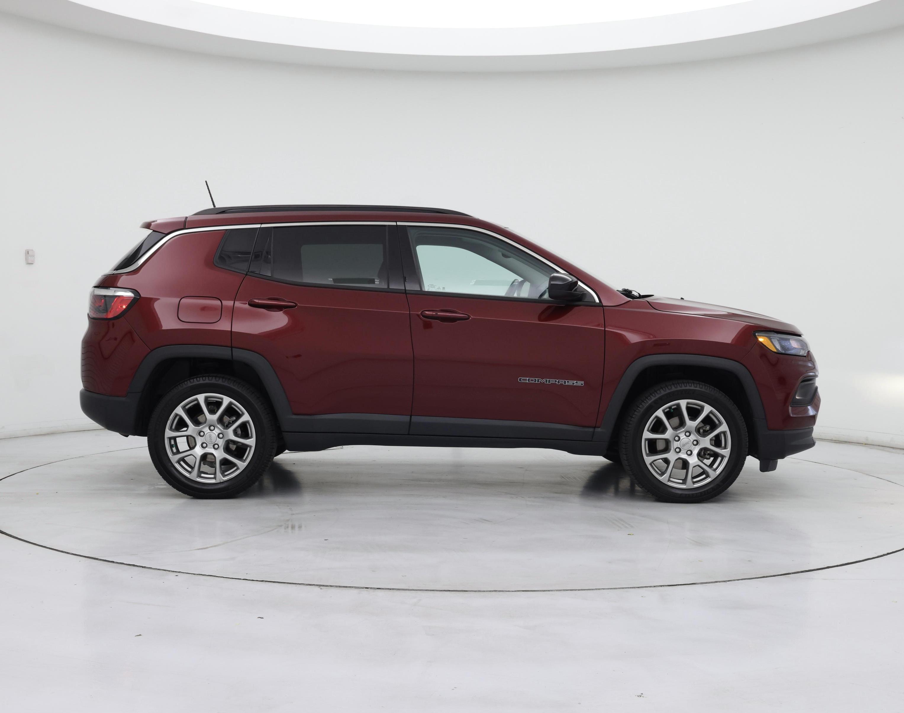 Thumbnail: 2022 Jeep Compass - 7