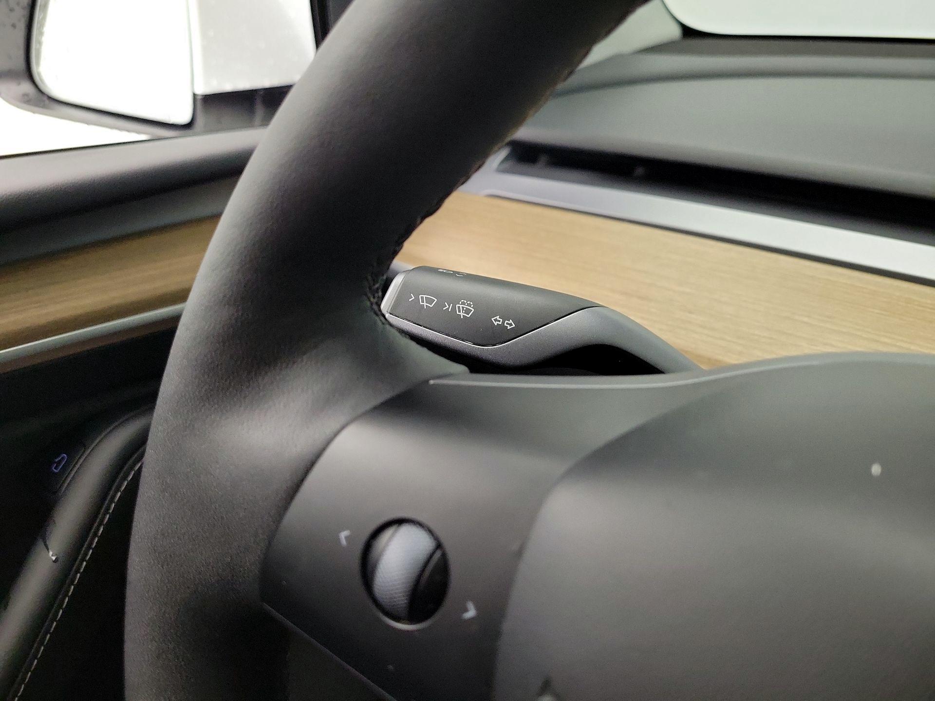 Thumbnail: 2023 Tesla Model Y - 13