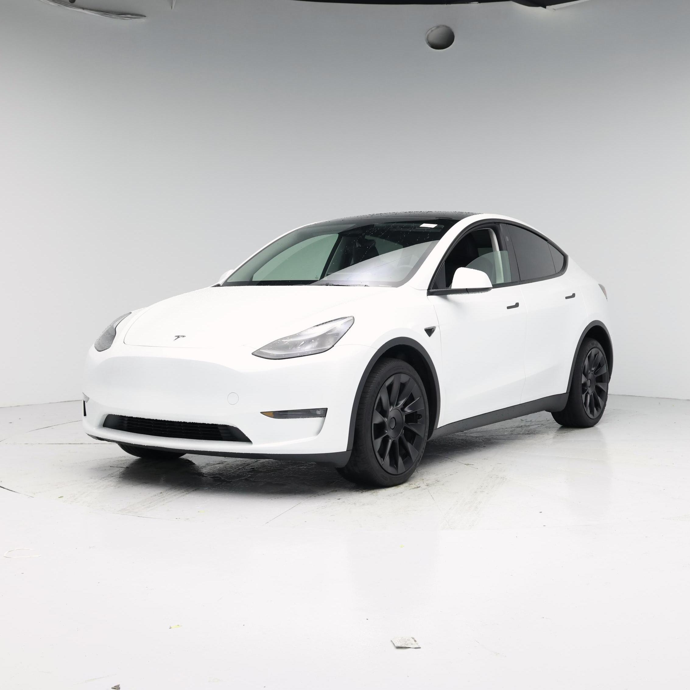Thumbnail: 2023 Tesla Model Y - 4