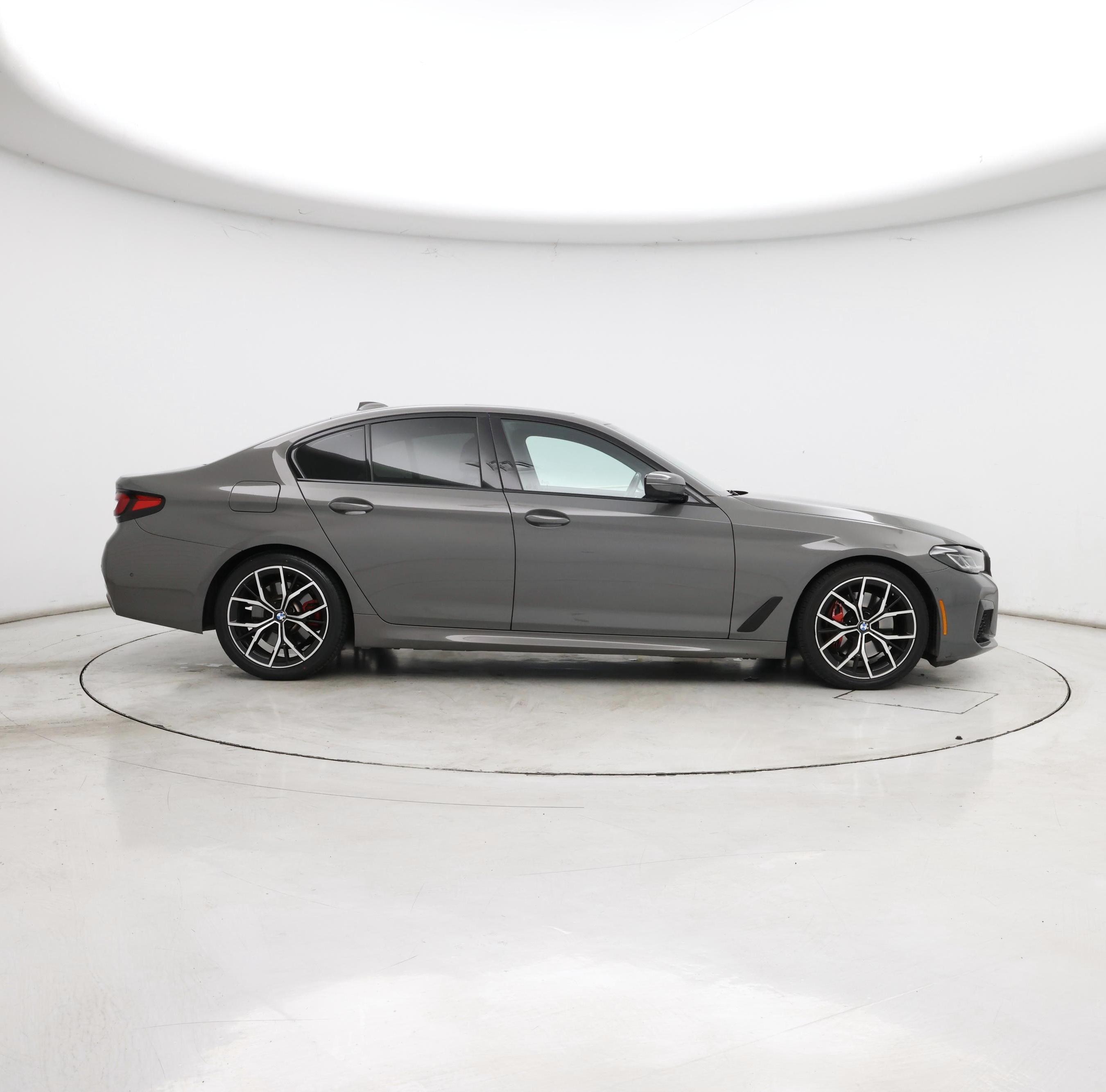 Thumbnail: 2022 BMW 5 Series - 7