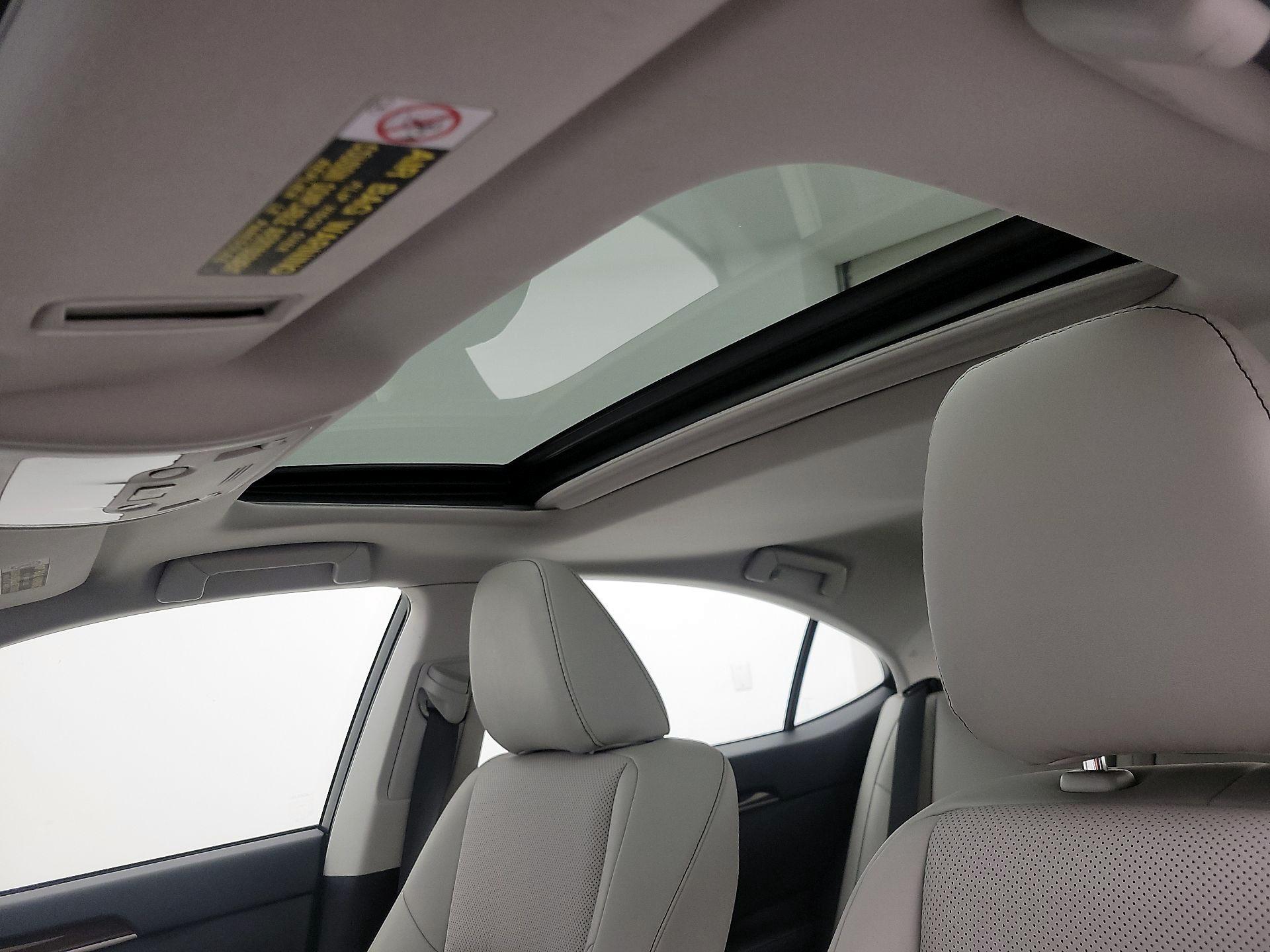 Thumbnail: 2015 Lexus ES - 19