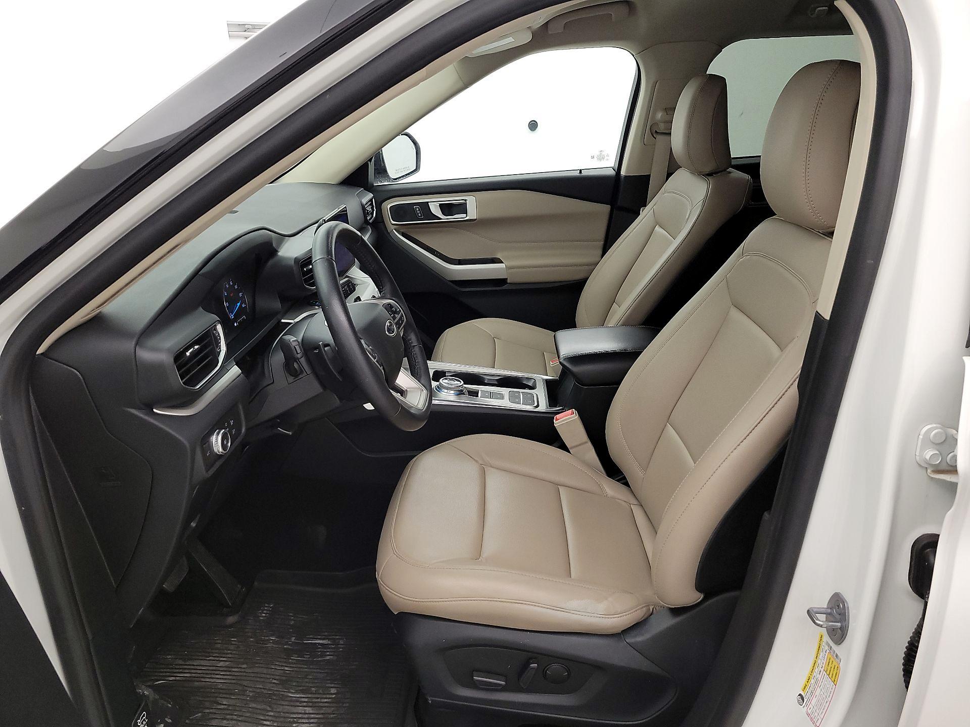 Thumbnail: 2020 Ford Explorer - 11