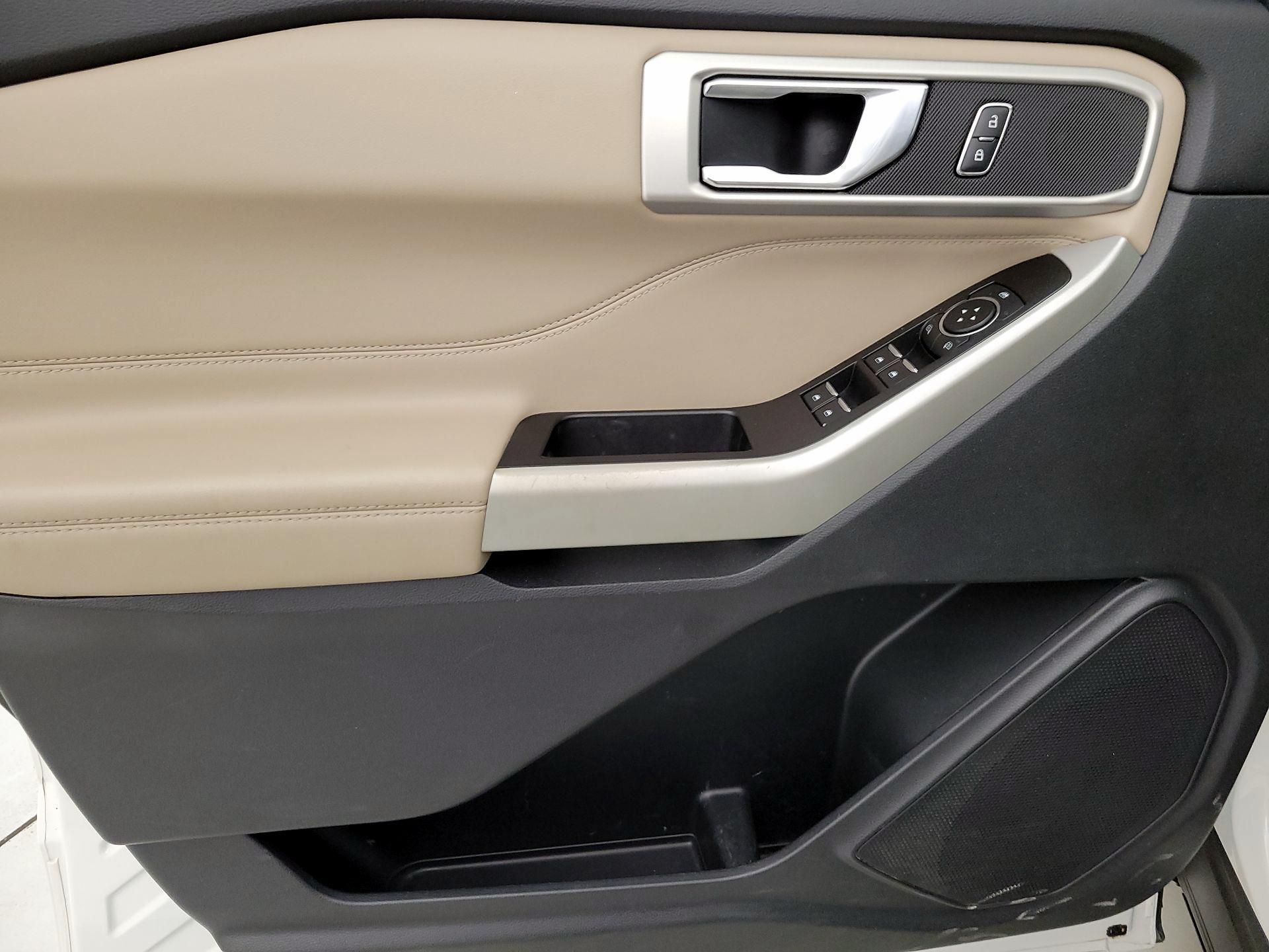 Thumbnail: 2020 Ford Explorer - 12