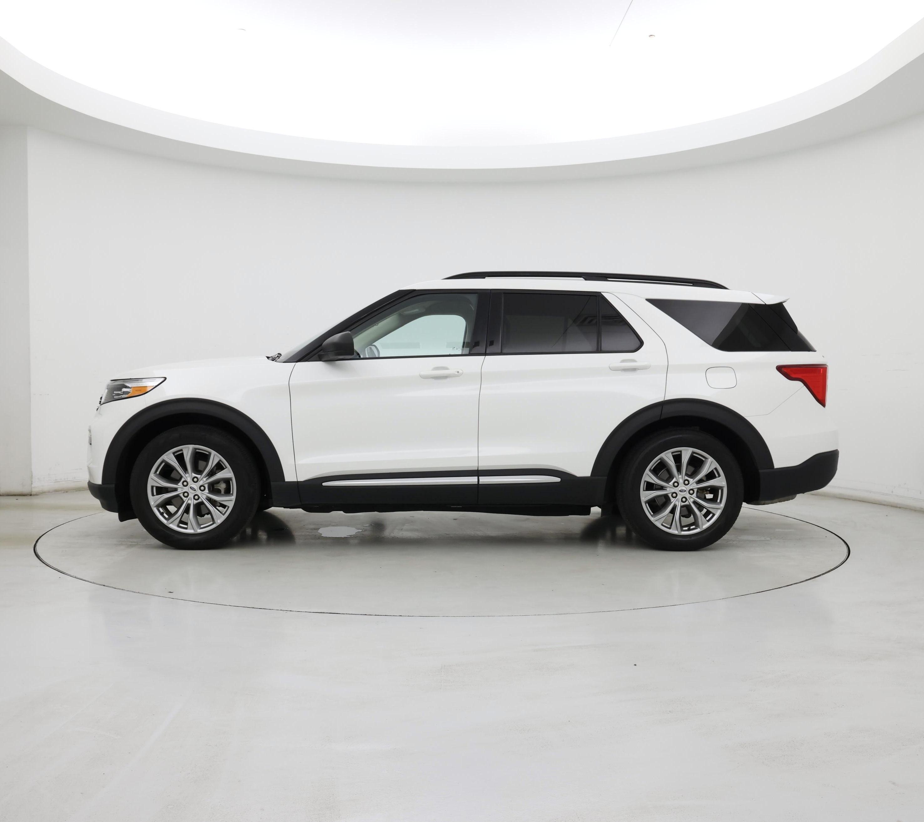 Thumbnail: 2020 Ford Explorer - 3