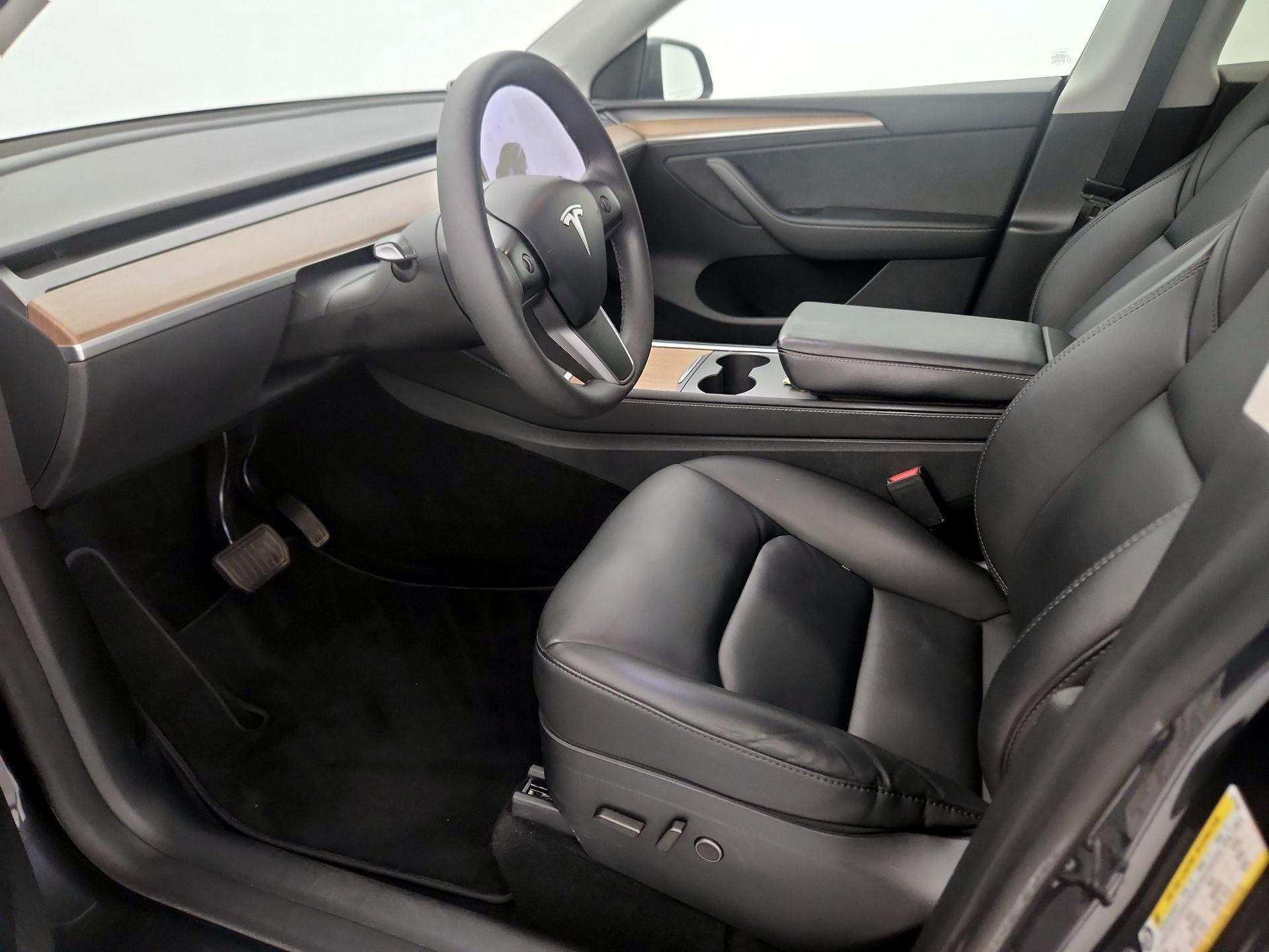 Thumbnail: 2024 Tesla Model Y - 11