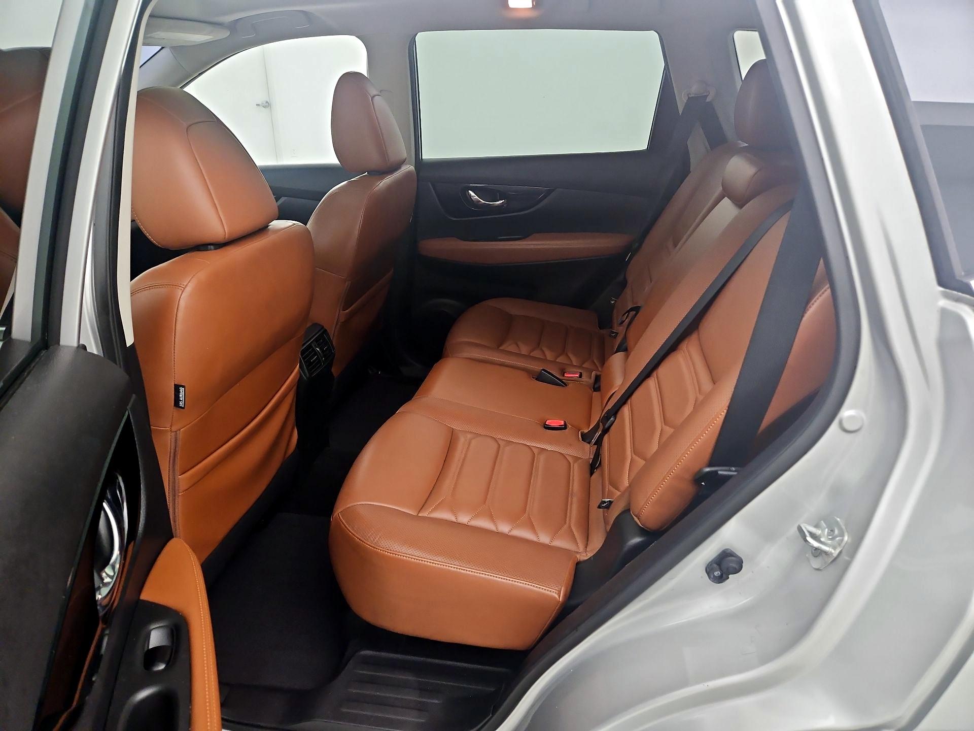 Thumbnail: 2018 Nissan Rogue - 19