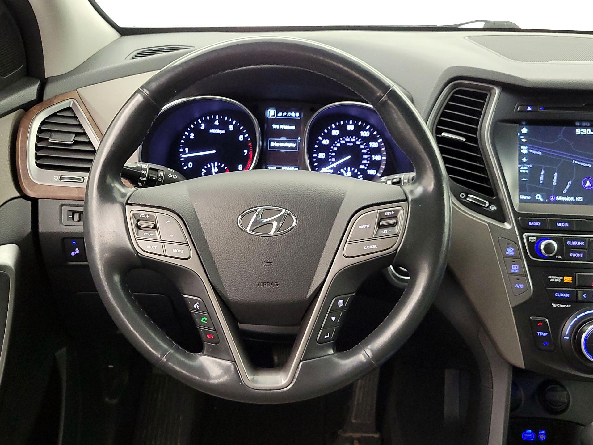 Thumbnail: 2018 Hyundai Santa Fe - 10