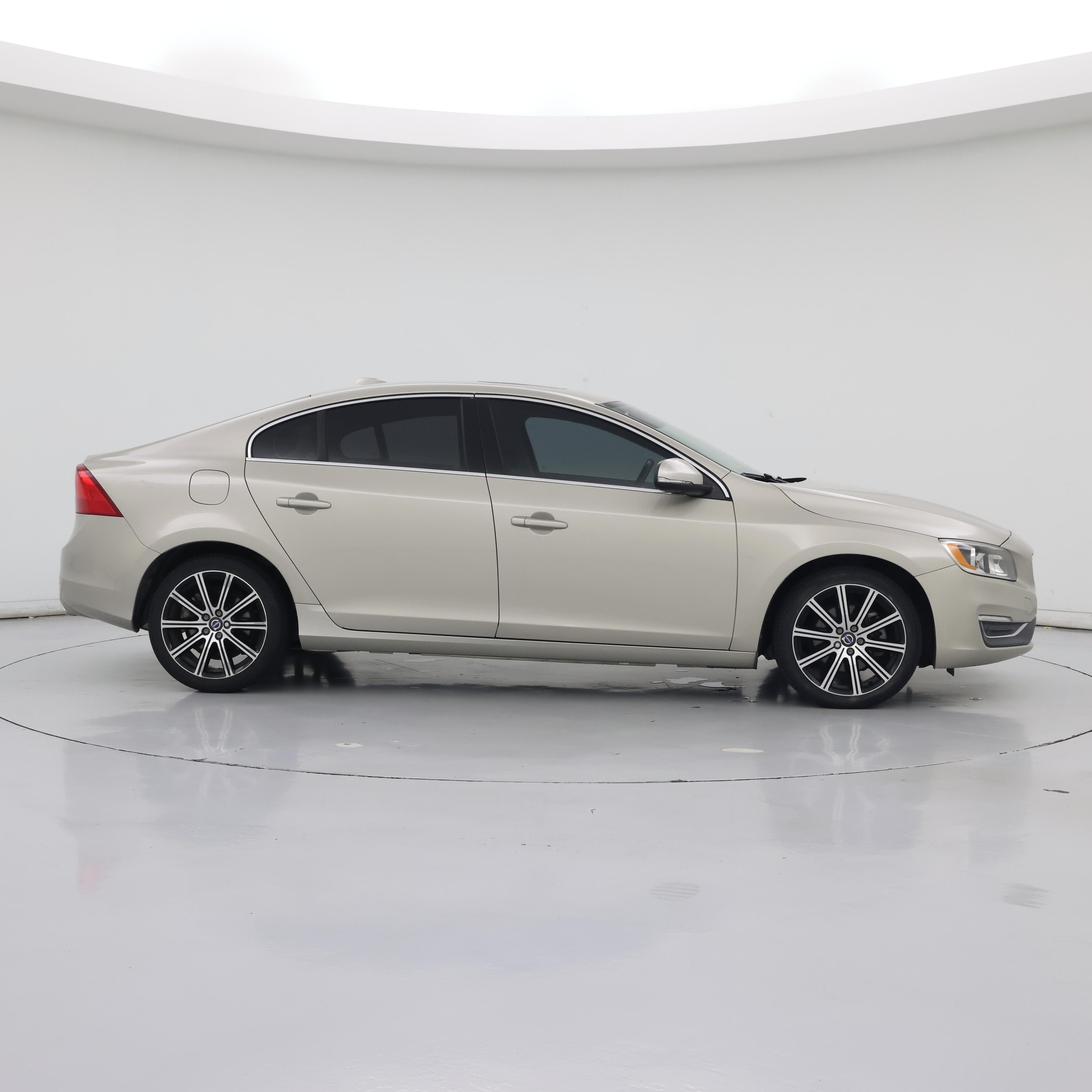 Thumbnail: 2018 Volvo S60 - 7