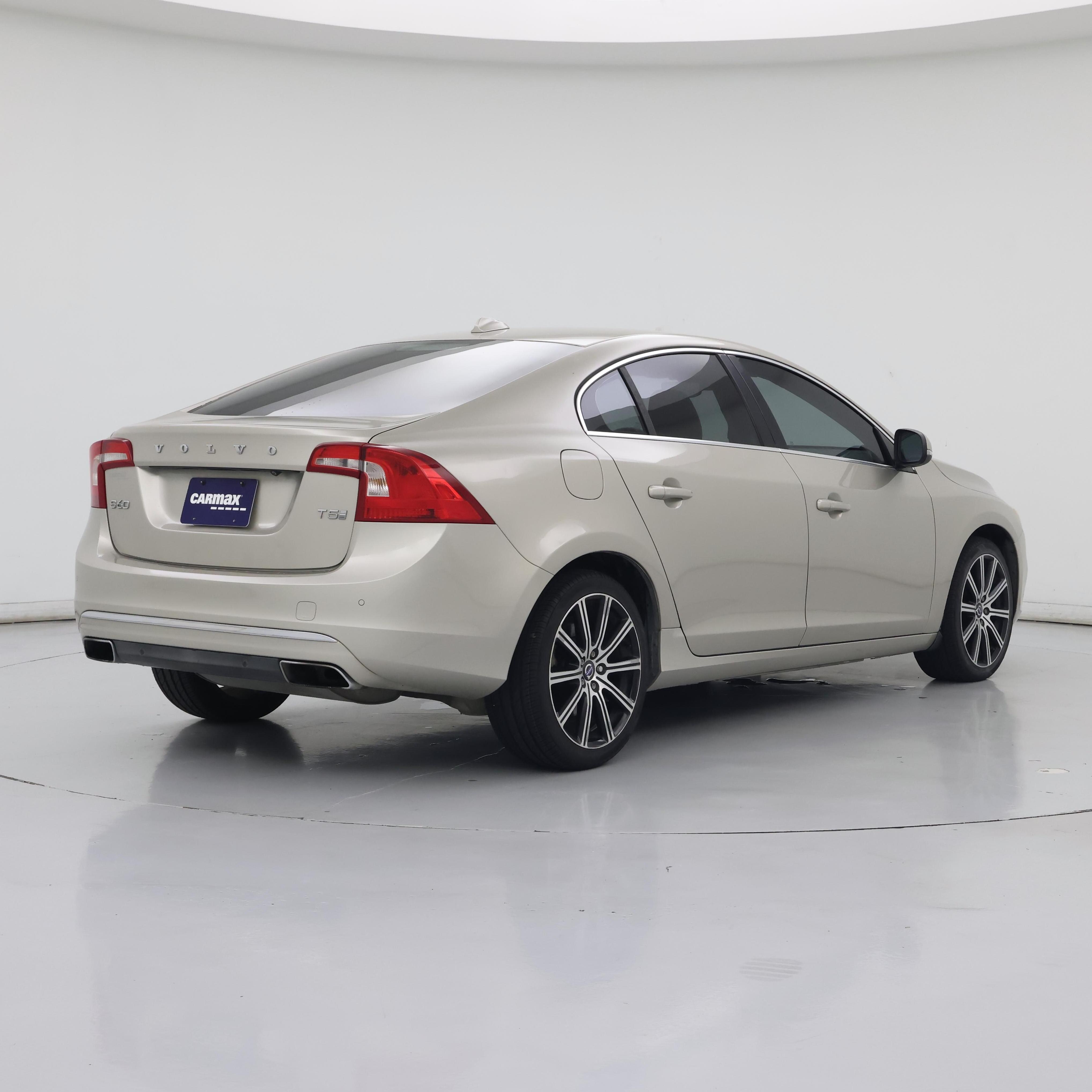 Thumbnail: 2018 Volvo S60 - 8