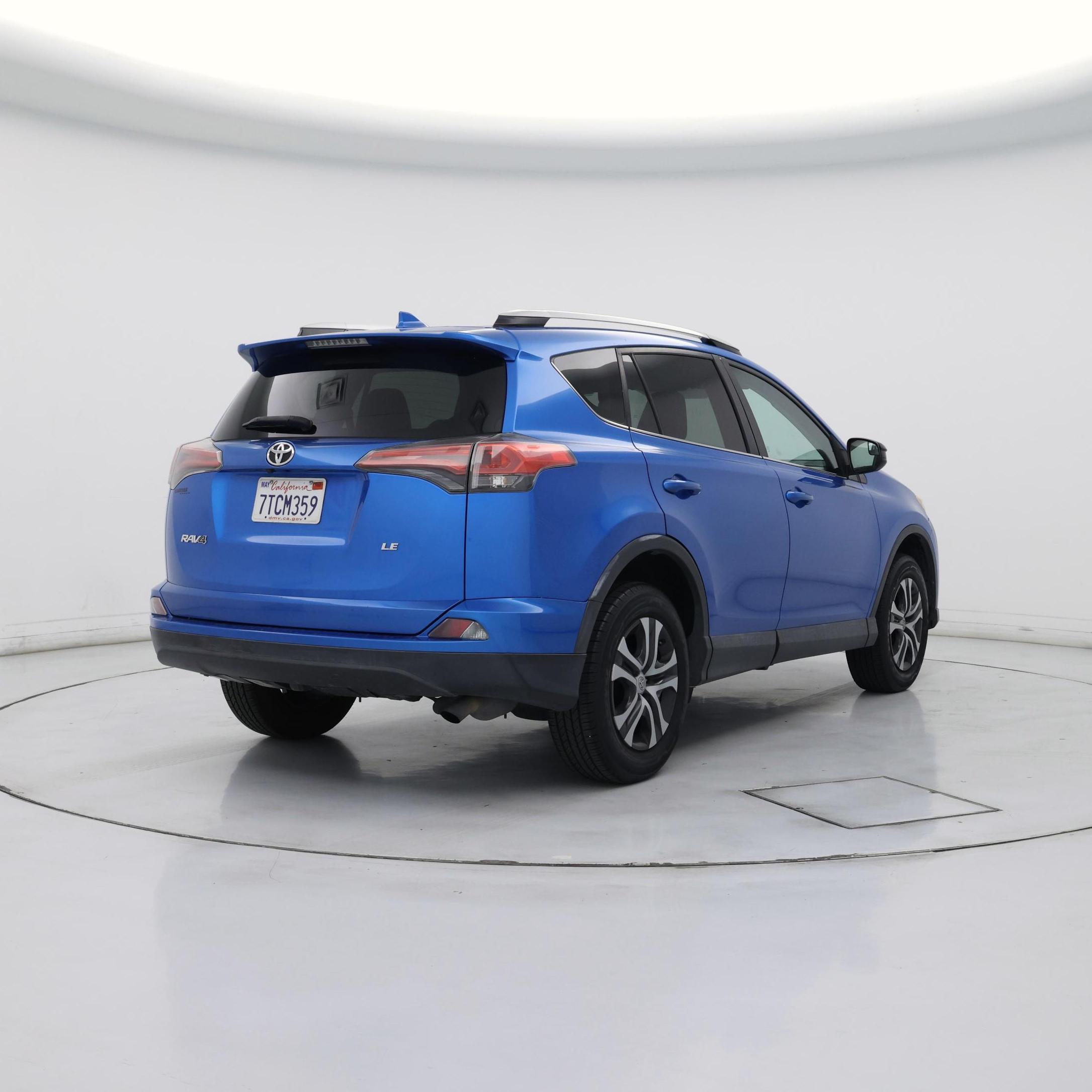 Thumbnail: 2016 Toyota RAV4 - 8